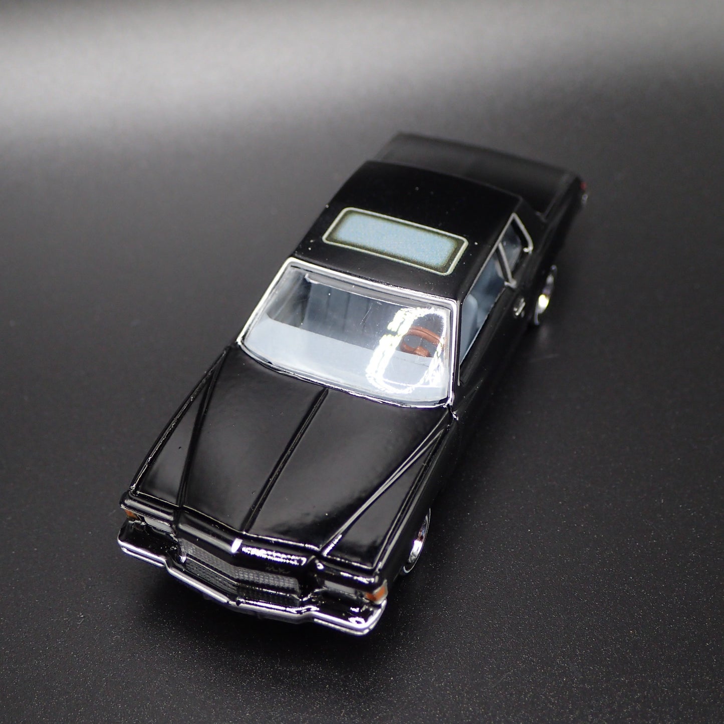 1979 79 CHEVY CHEVROLET MONTE CARLO TRAINING DAY G 1:64 SCALE DIECAST MODEL CAR