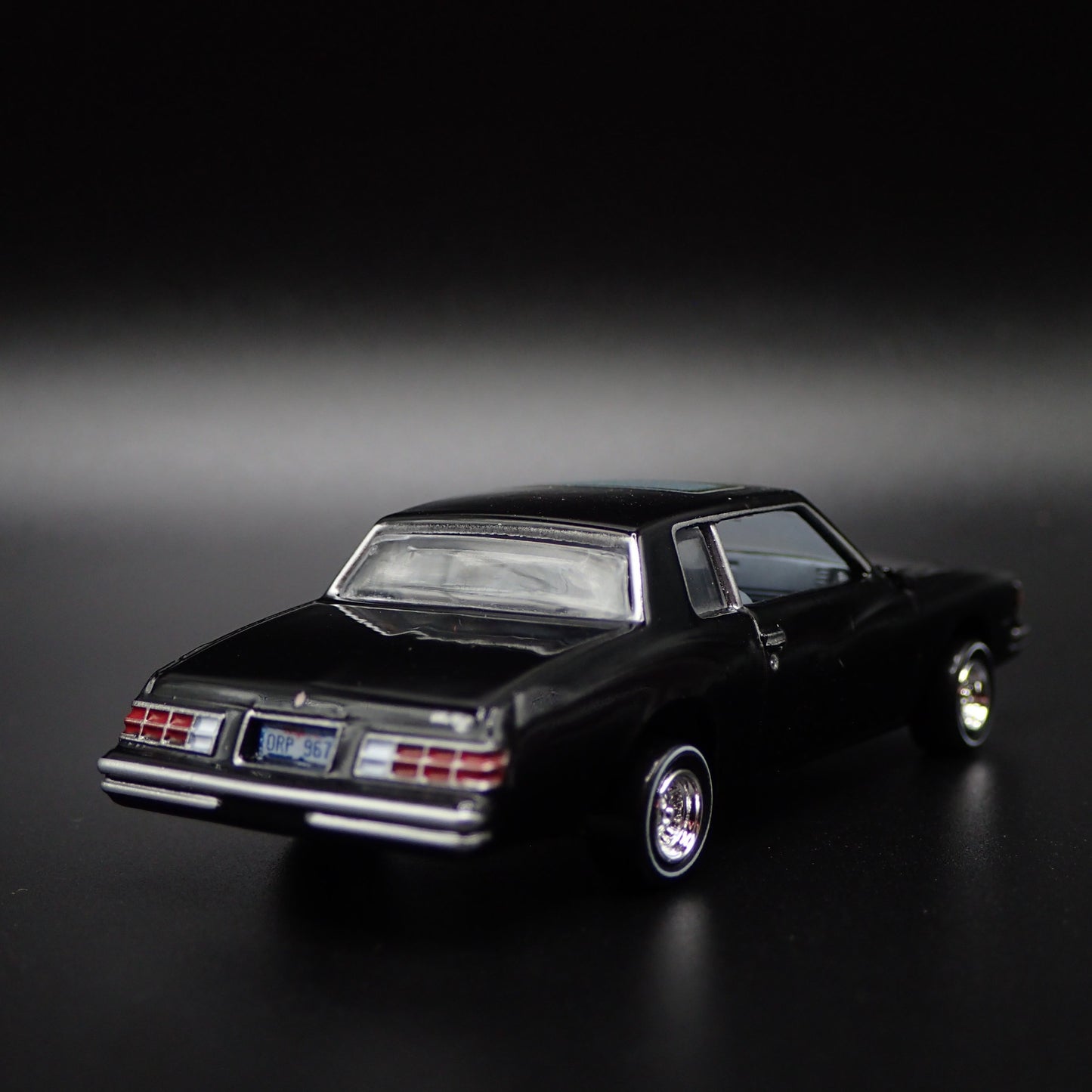 1979 79 CHEVY CHEVROLET MONTE CARLO TRAINING DAY G 1:64 SCALE DIECAST MODEL CAR