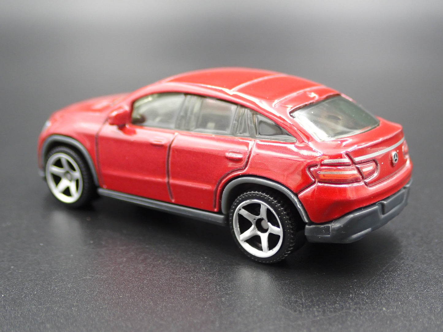 2012-2019 MERCEDES-BENZ GLE COUPE RED RARE 1:64 SCALE DIORAMA DIECAST MODEL CAR