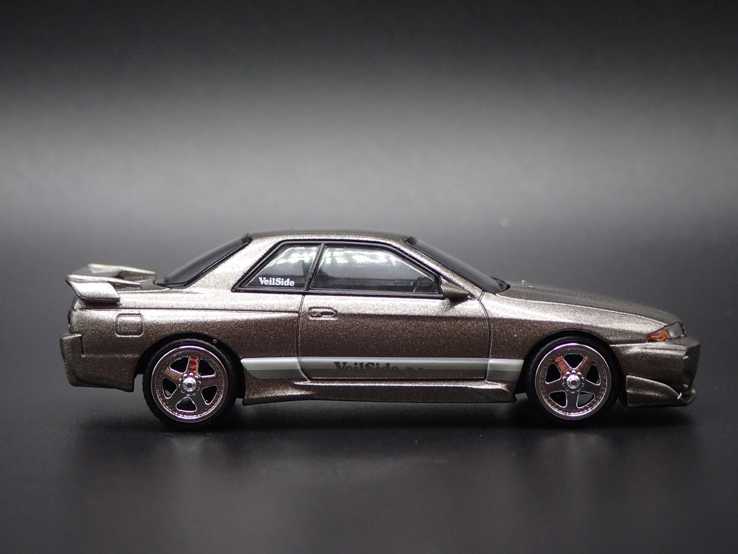 1989-1994 NISSAN SKYLINE GTR R32 VEILSIDE COMBAT C1 1:64 SCALE DIECAST MODEL CAR