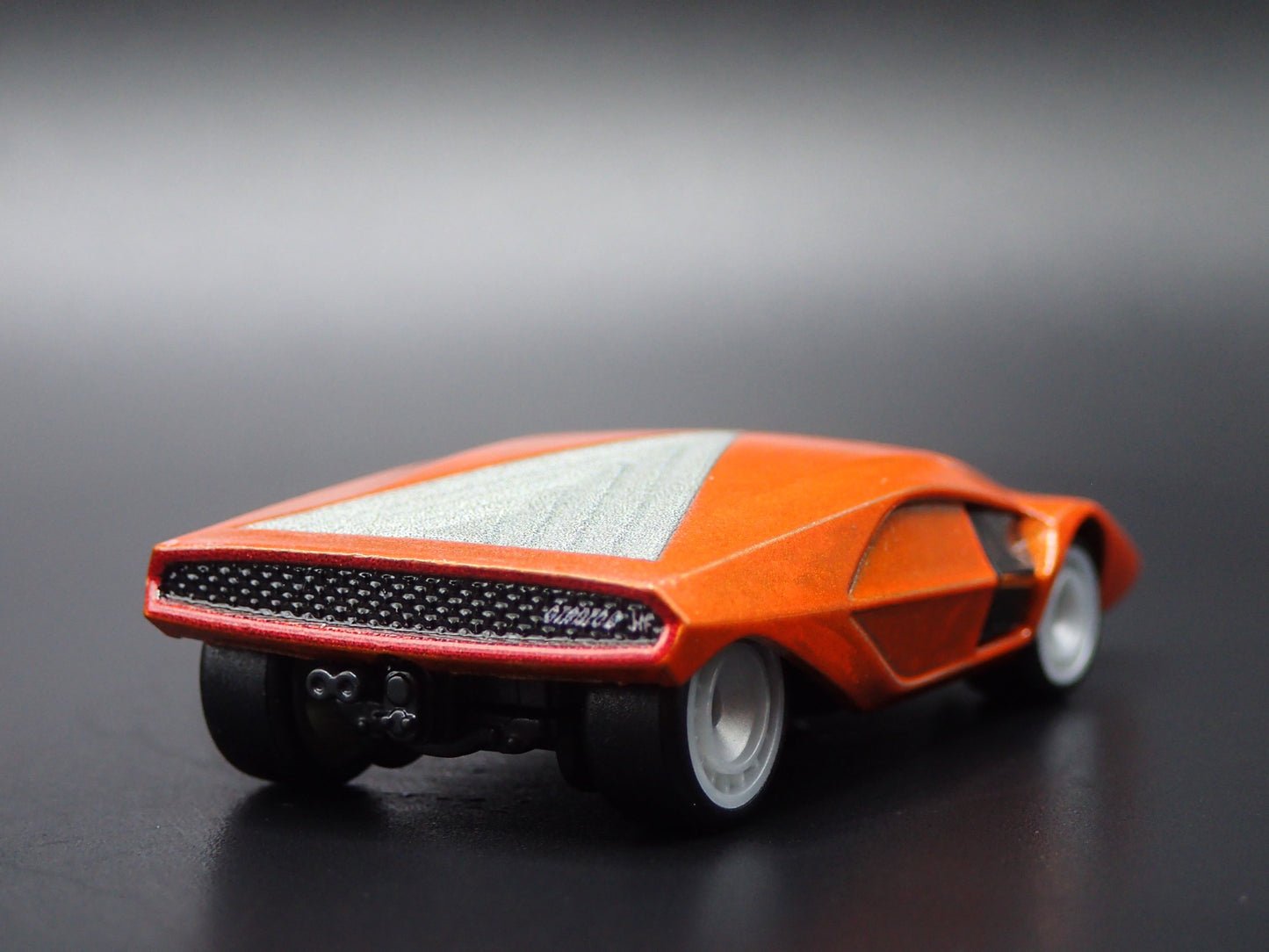 1970 70 LANCIA STRATOS CONCEPT CAR  1:64 SCALE COLLECTIBLE DIECAST MODEL CAR