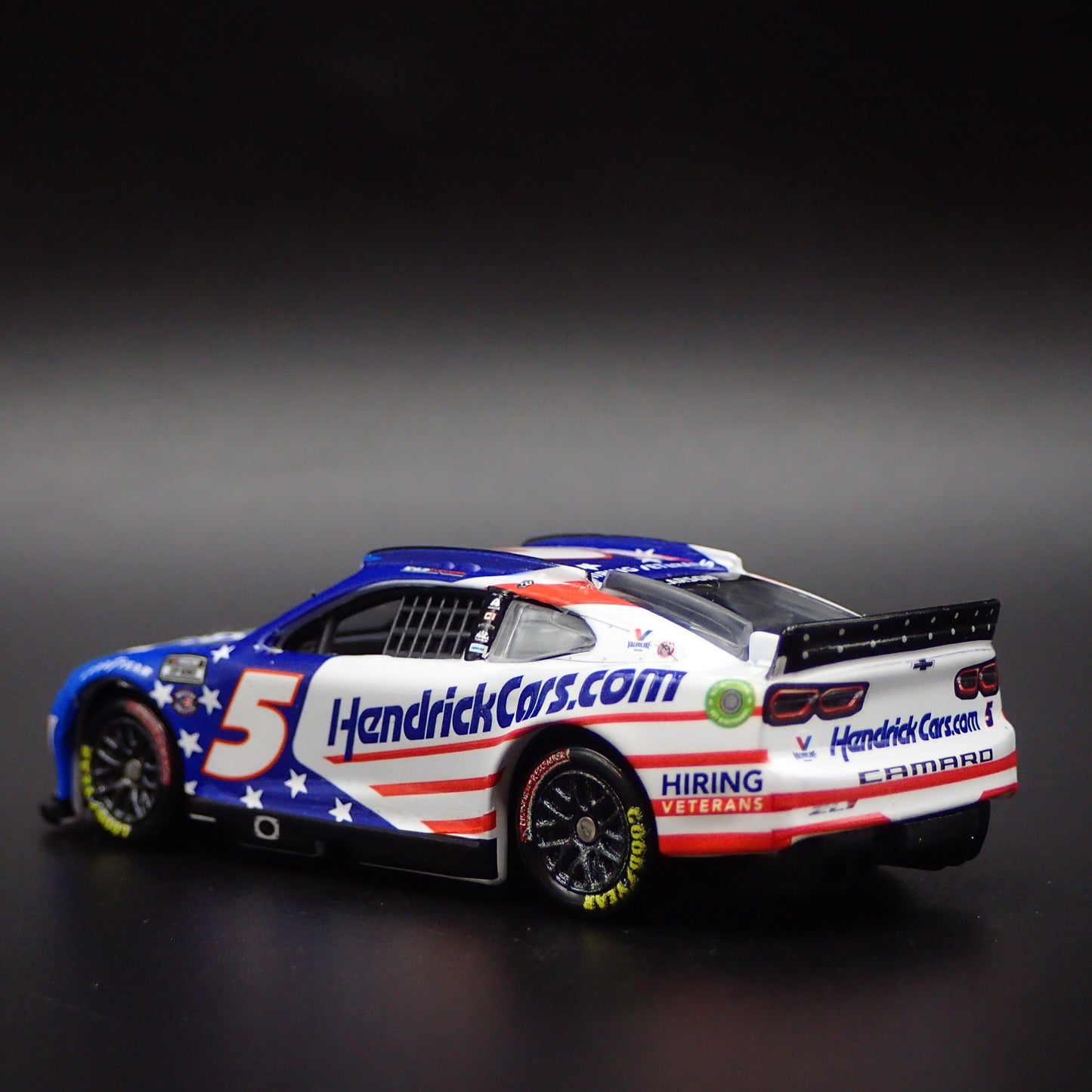 2022 CHEVY CAMARO ZL1 #5 KYLE LARSON NASCAR SALUTES 1:64 SCALE DIECAST MODEL CAR