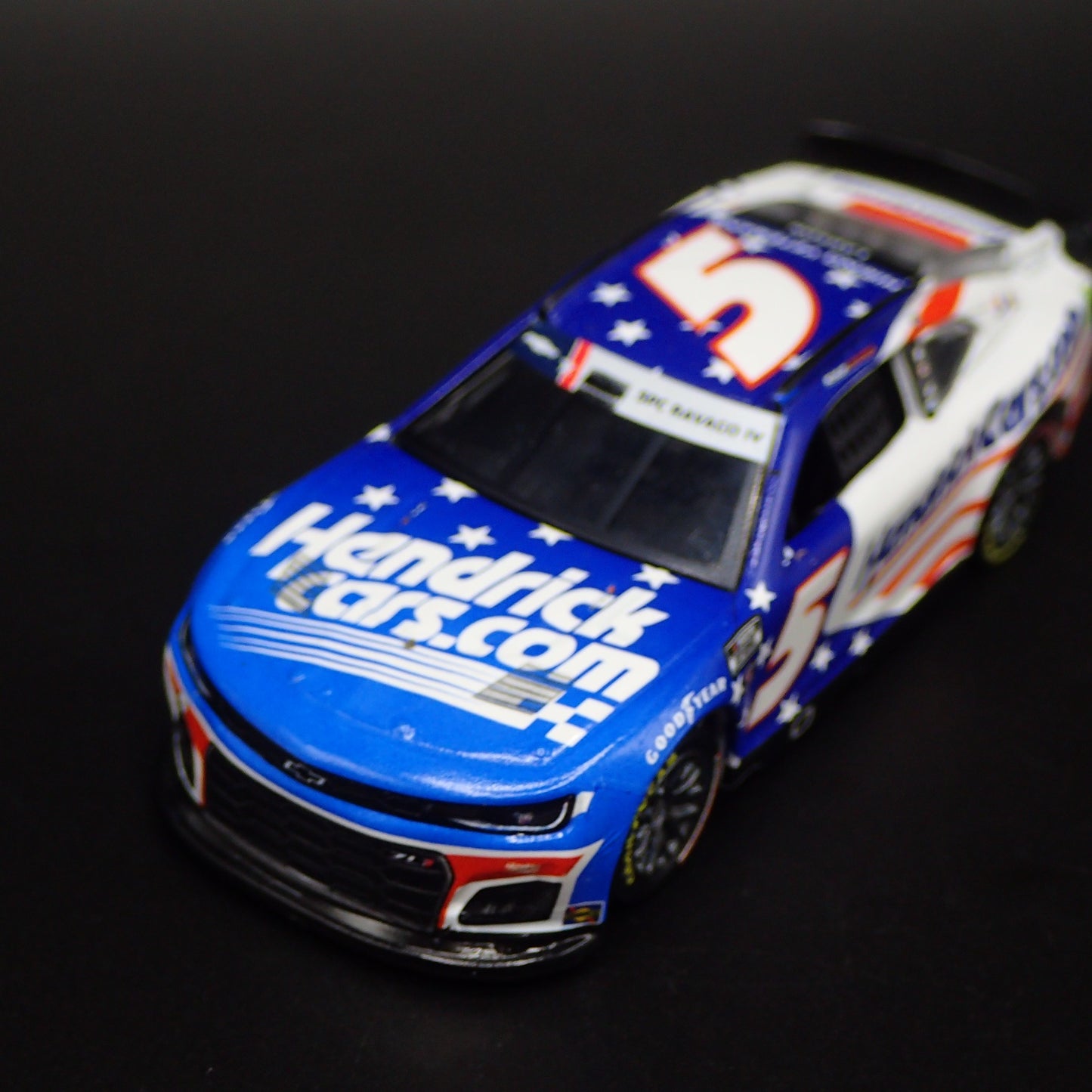 2022 CHEVY CAMARO ZL1 #5 KYLE LARSON NASCAR SALUTES 1:64 SCALE DIECAST MODEL CAR