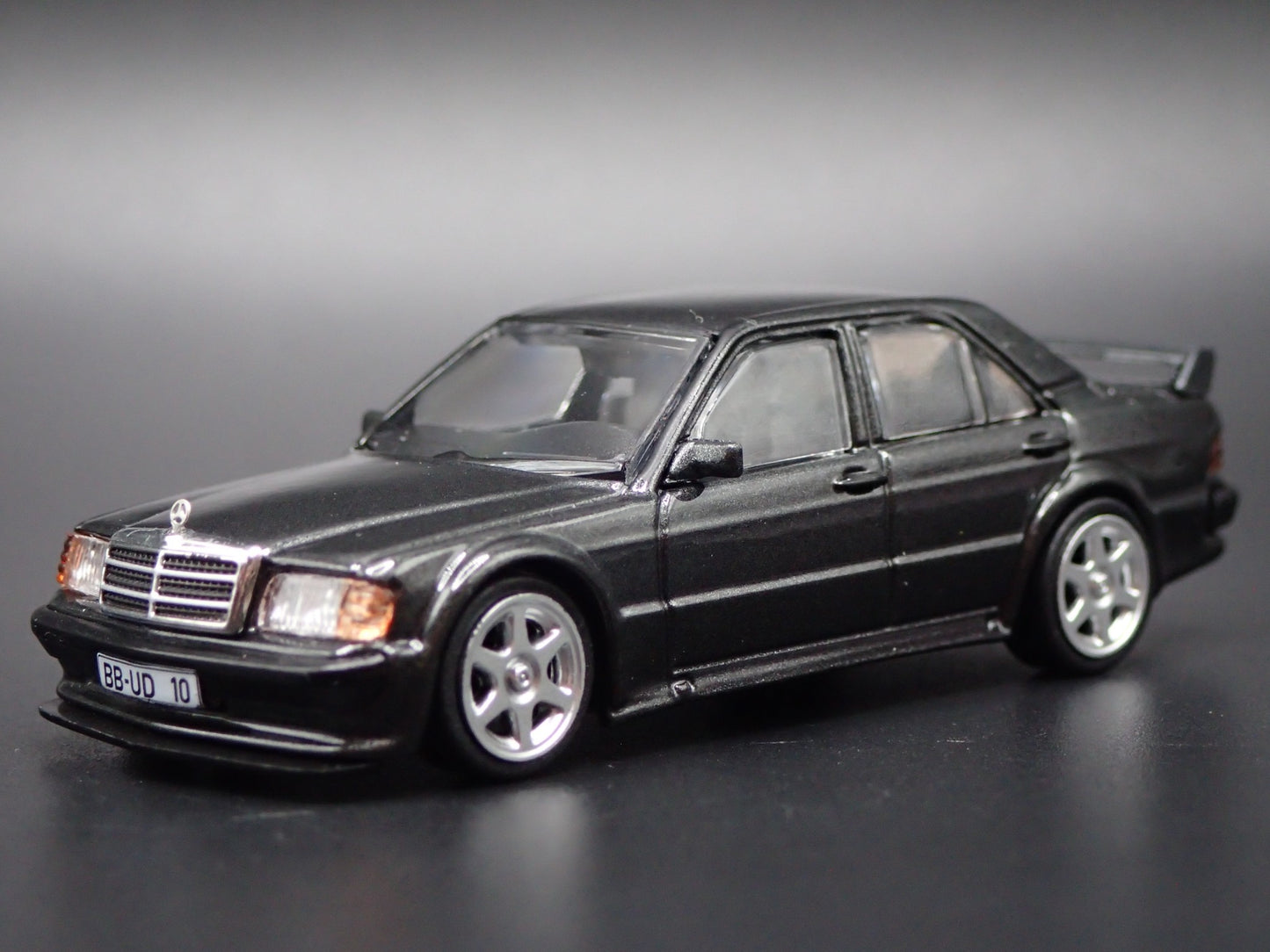 1982-1993 MERCEDES-BENZ 190E 2.5-16 EVOLUTION EVO I 1:64 SCALE DIECAST MODEL CAR