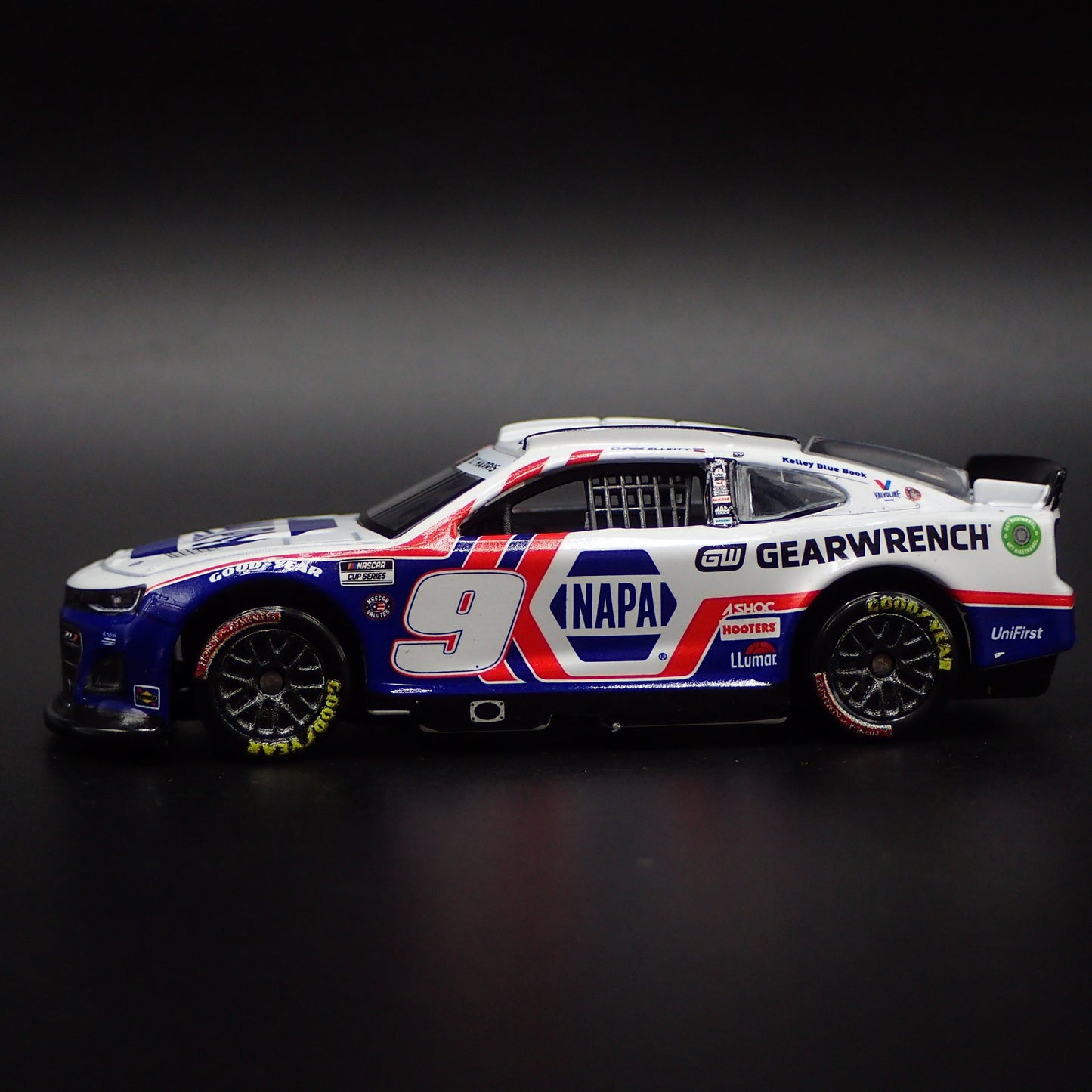 2022 CHEVY CAMARO ZL1 9 CHASE ELLIOTT NAPA NASCAR SALUTES 1:64 SCALE DIECAST CAR