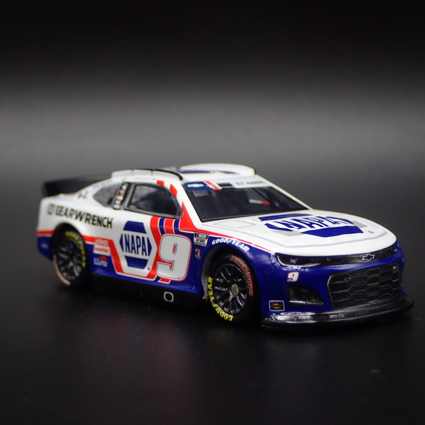 2022 CHEVY CAMARO ZL1 9 CHASE ELLIOTT NAPA NASCAR SALUTES 1:64 SCALE DIECAST CAR
