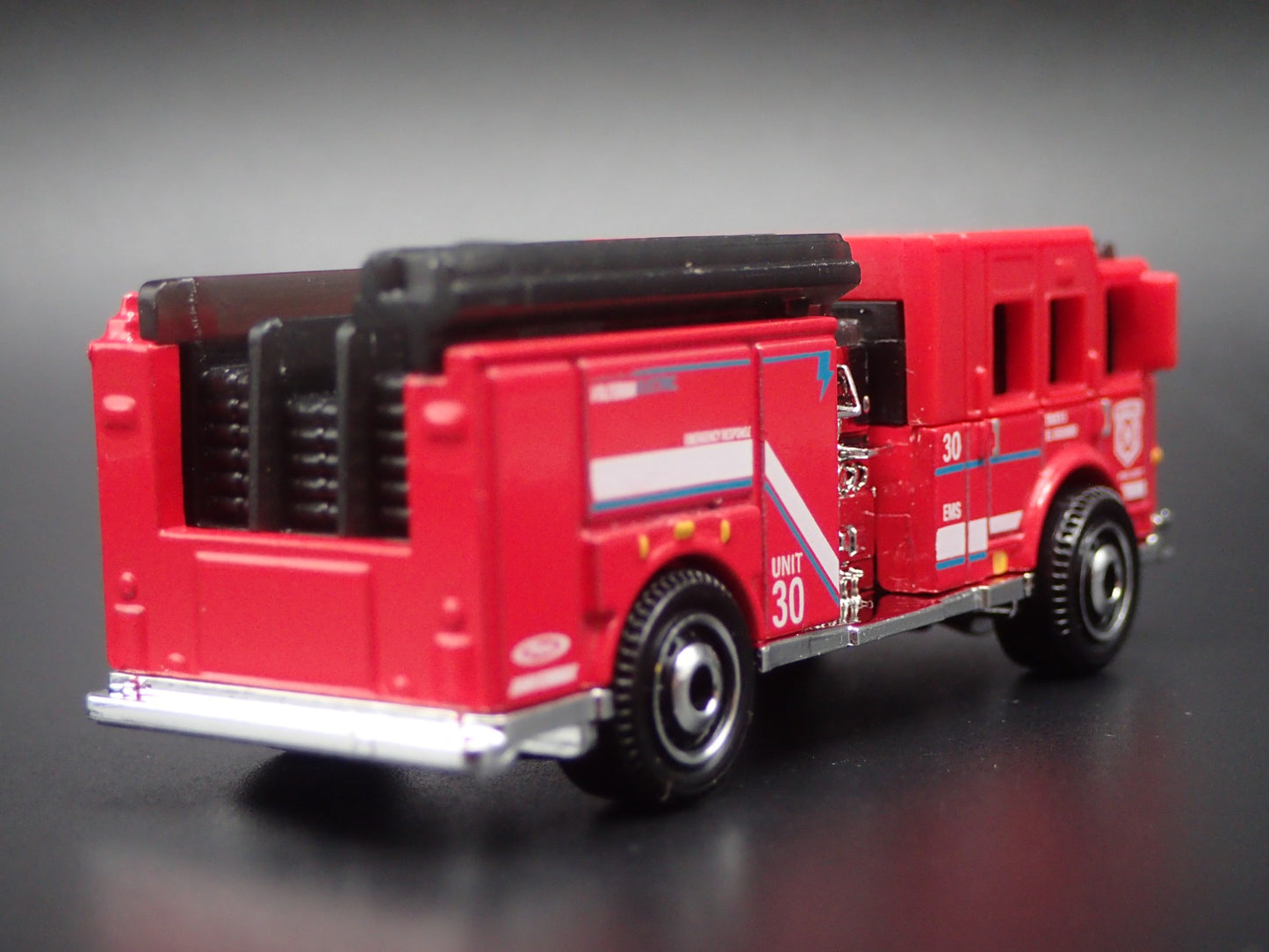 PIERCE VOLTERRA EV FIRE ENGINE TRUCK 1:64 MB SCALE COLLECTIBLE DIECAST MODEL CAR