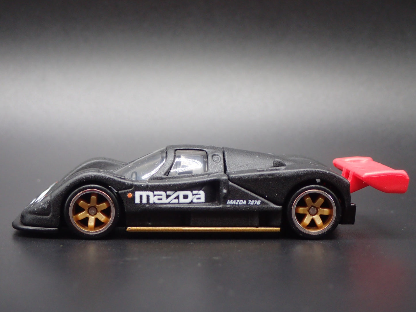 MAZDA 787B RACING CAR BLACK 1:64 SCALE COLLECTIBLE DIORAMA DIECAST MODEL CAR