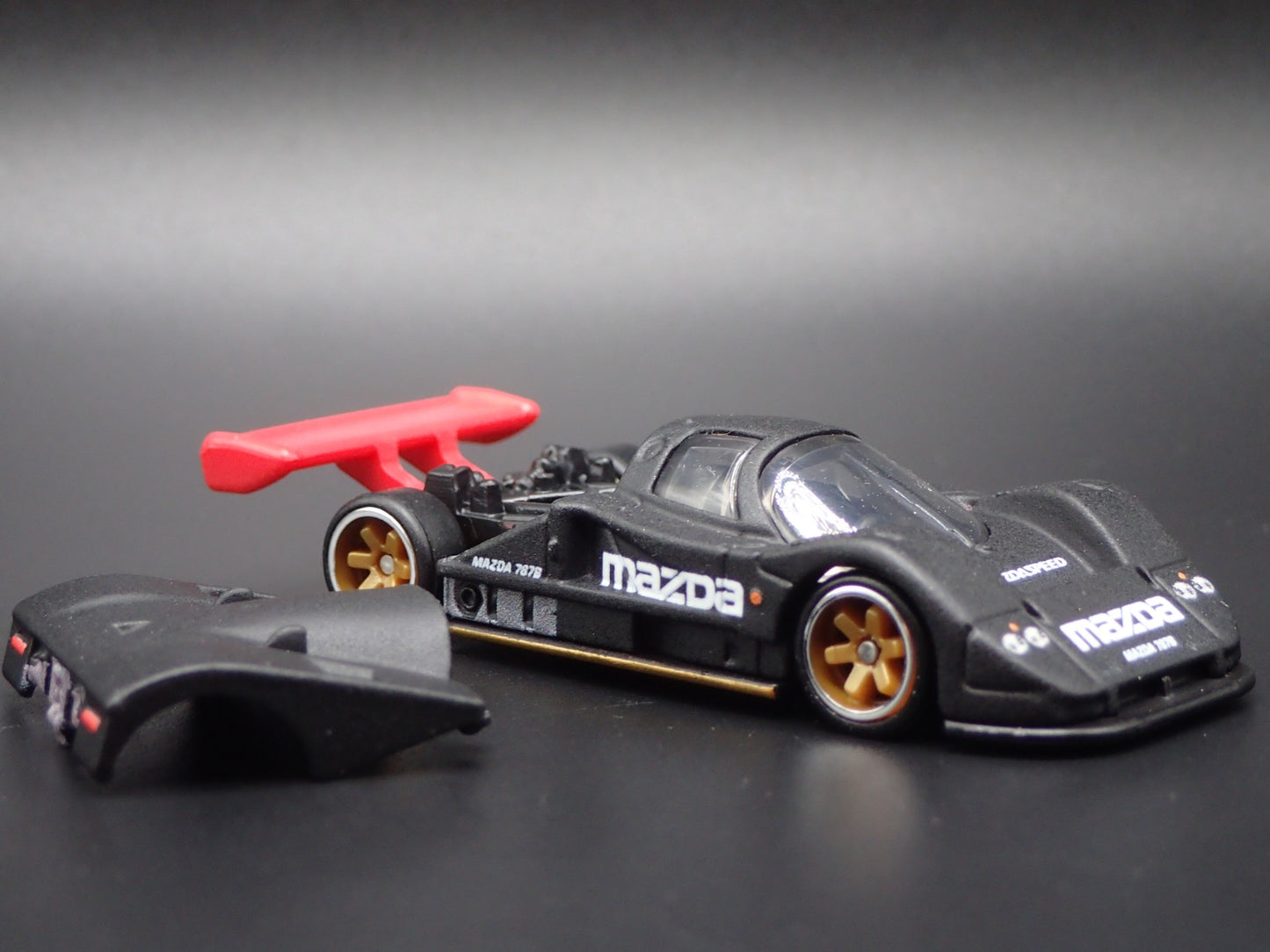 MAZDA 787B RACING CAR BLACK 1:64 SCALE COLLECTIBLE DIORAMA DIECAST MODEL CAR