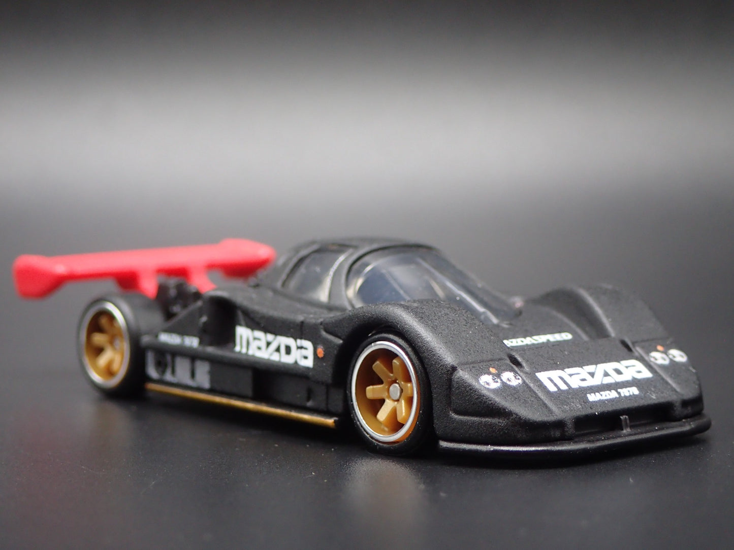 MAZDA 787B RACING CAR BLACK 1:64 SCALE COLLECTIBLE DIORAMA DIECAST MODEL CAR