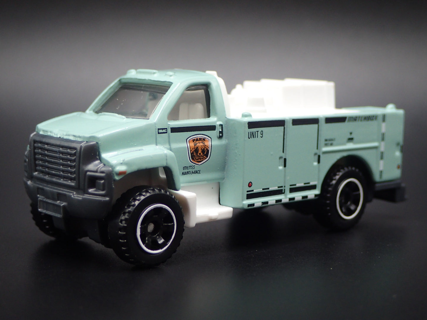GMC 3500 UTILITY TRUCK PARK RANGER PATROL 1:64 MB SCALE DIECAST MODEL CAR