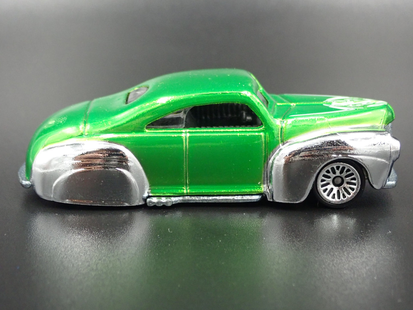 1941 41 FORD TAIL DRAGGER CUSTOM HOT ROD 1:64 SCALE DIORAMA DIECAST MODEL CAR
