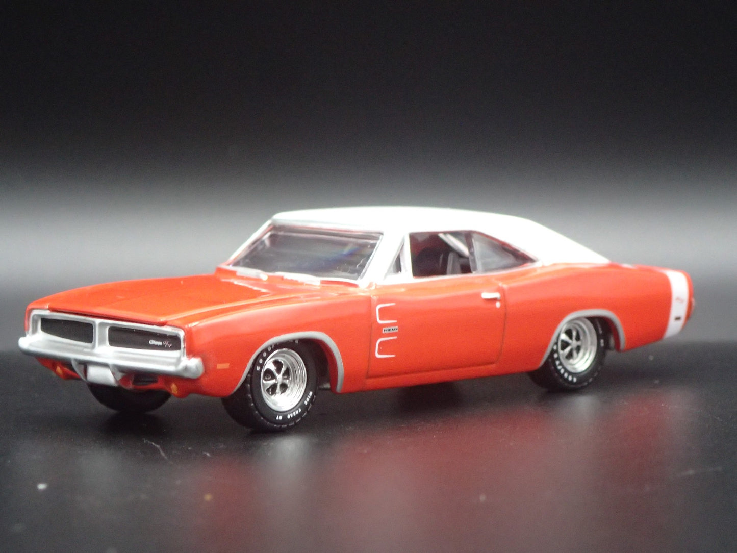 1969 69 DODGE CHARGER RT RED 1:64 SCALE COLLECTIBLE DIORAMA DIECAST MODEL CAR