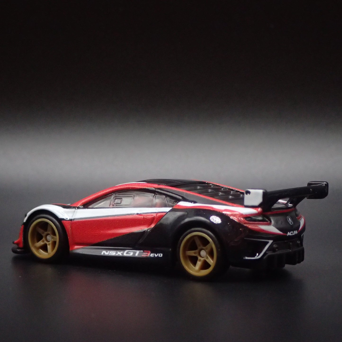 2017-2023 ACURA NSX GT3 EVO RACING 1:64 SCALE DISPLAY DIORAMA DIE