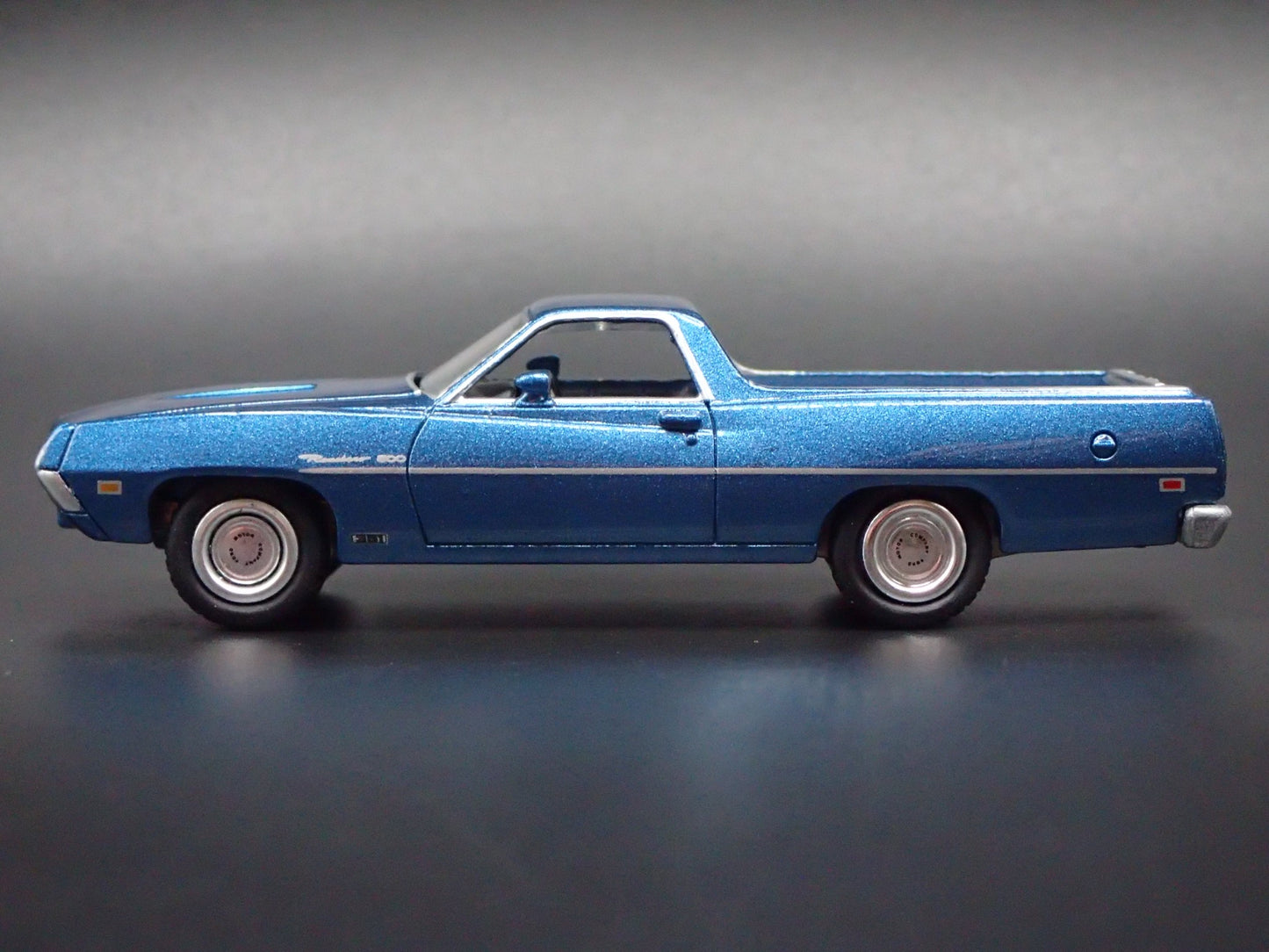 1970 70 FORD RANCHERO 500 PICKUP TRUCK BLUE 1:64 SCALE DIECAST MODEL CAR