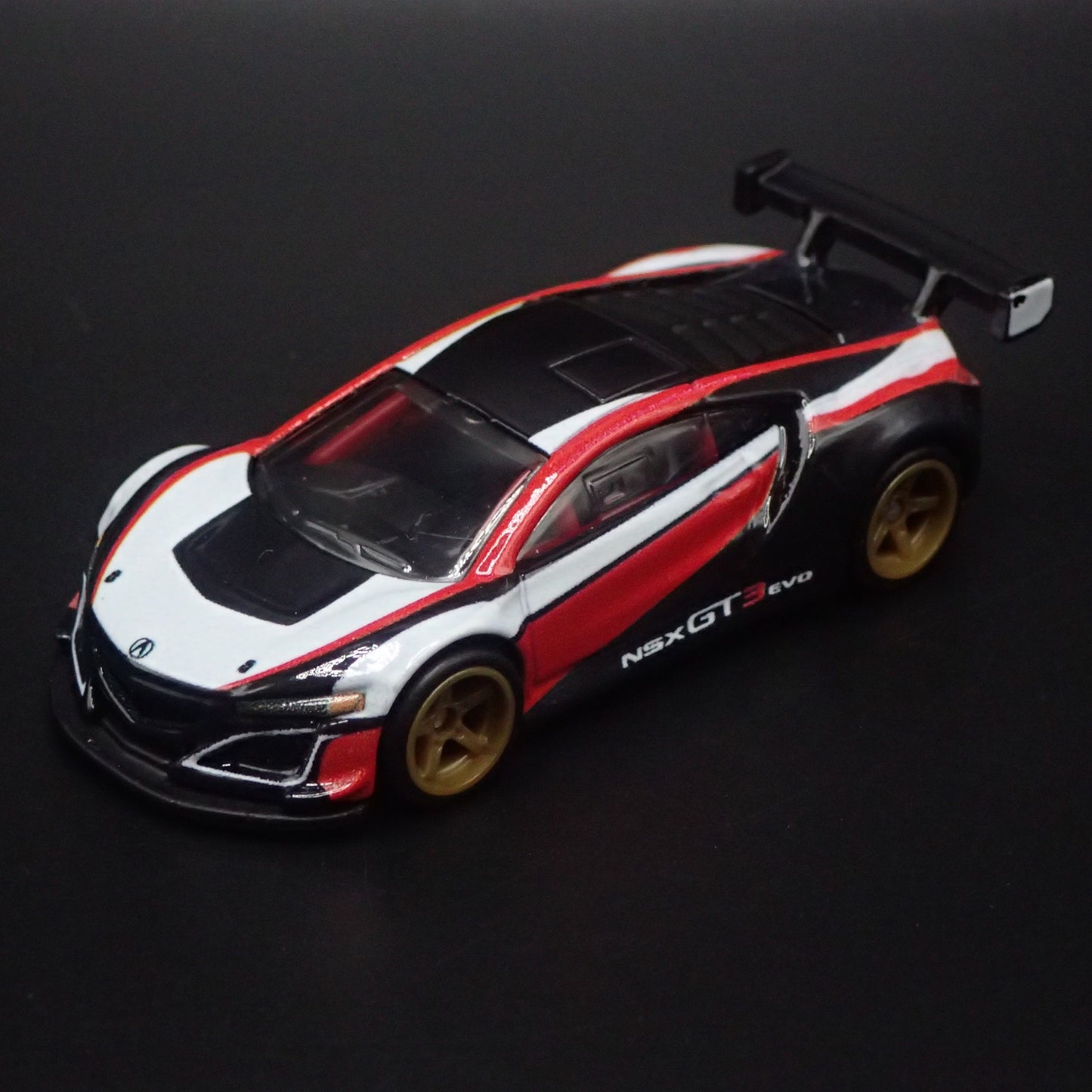2017-2023 ACURA NSX GT3 EVO RACING 1:64 SCALE DISPLAY DIORAMA DIE