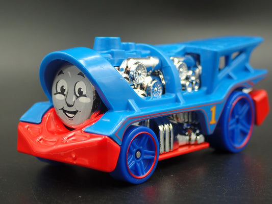 THOMAS THE TRAIN LOCO MOTORIN' 1:64 SCALE COLLECTIBLE DIORAMA DIECAST MODEL CAR