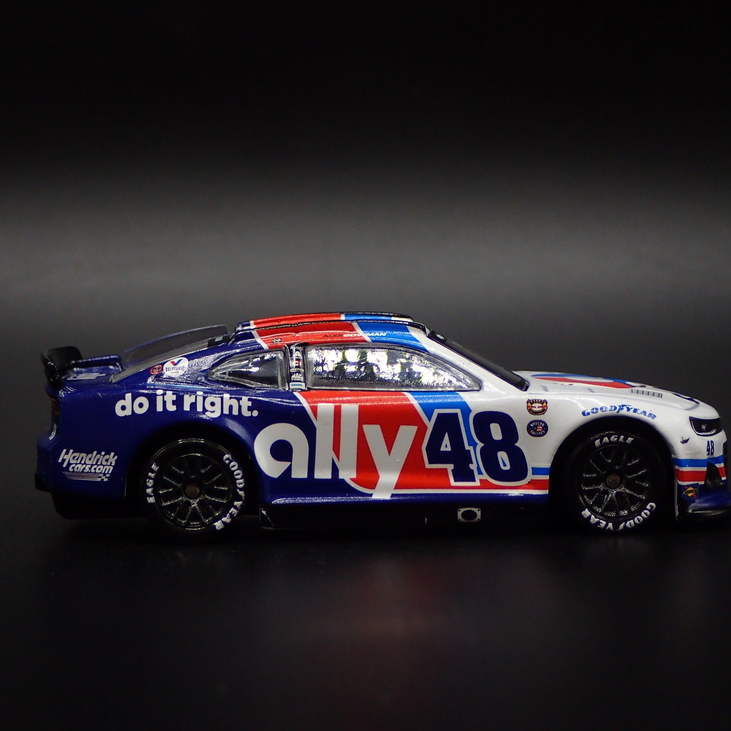 2022 CHEVY CAMARO ZL1 #48 ALEX BOWMAN ALLY THROWBACK NASCAR 1:64 SCALE MODEL CAR