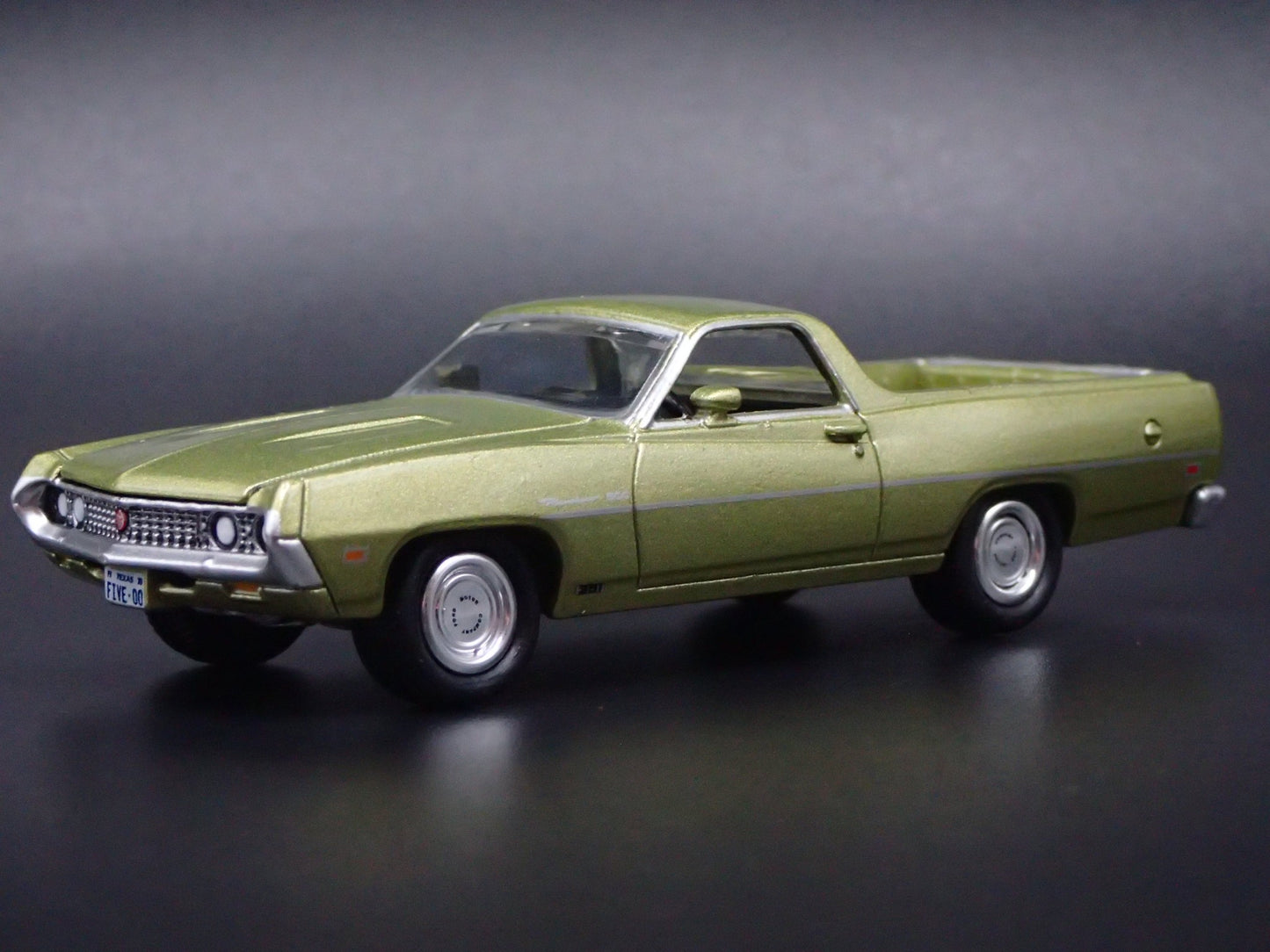 1970 70 FORD RANCHERO 500 PICKUP TRUCK GREEN 1:64 SCALE DIECAST MODEL CAR