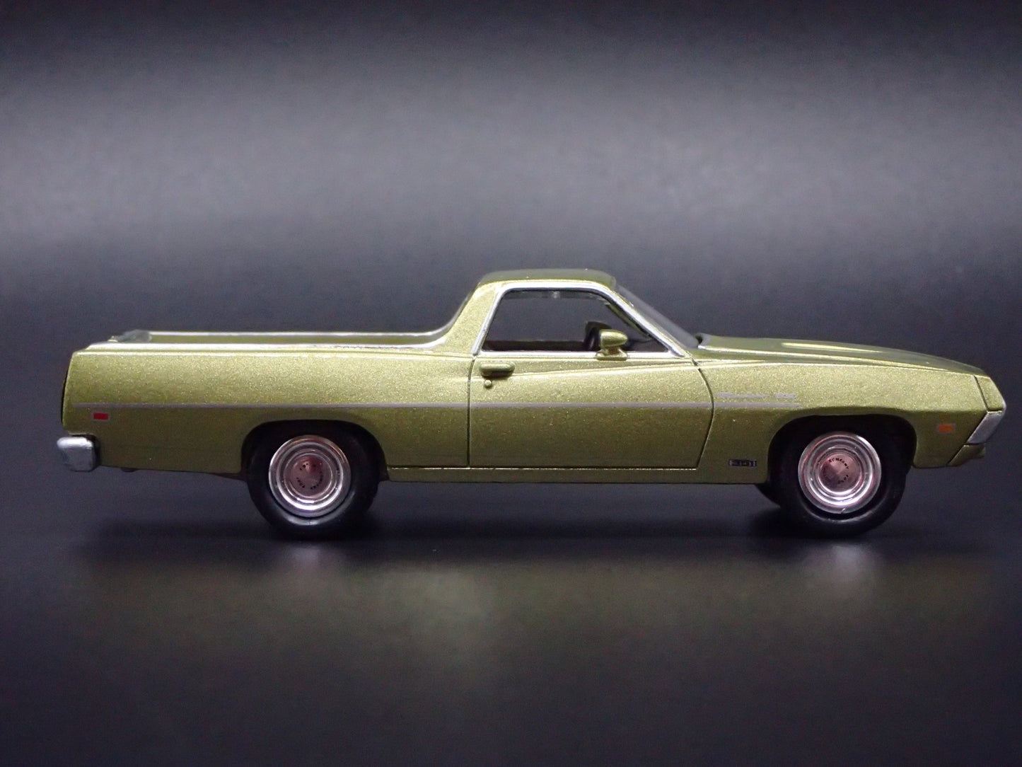 1970 70 FORD RANCHERO 500 PICKUP TRUCK GREEN 1:64 SCALE DIECAST MODEL CAR
