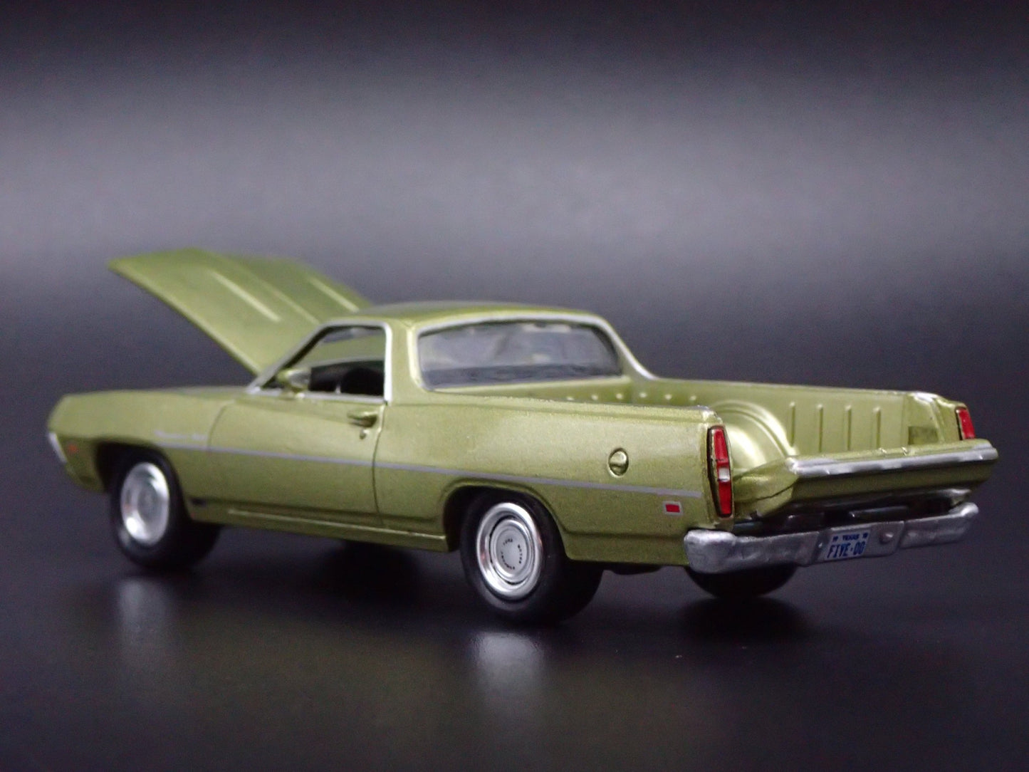 1970 70 FORD RANCHERO 500 PICKUP TRUCK GREEN 1:64 SCALE DIECAST MODEL CAR