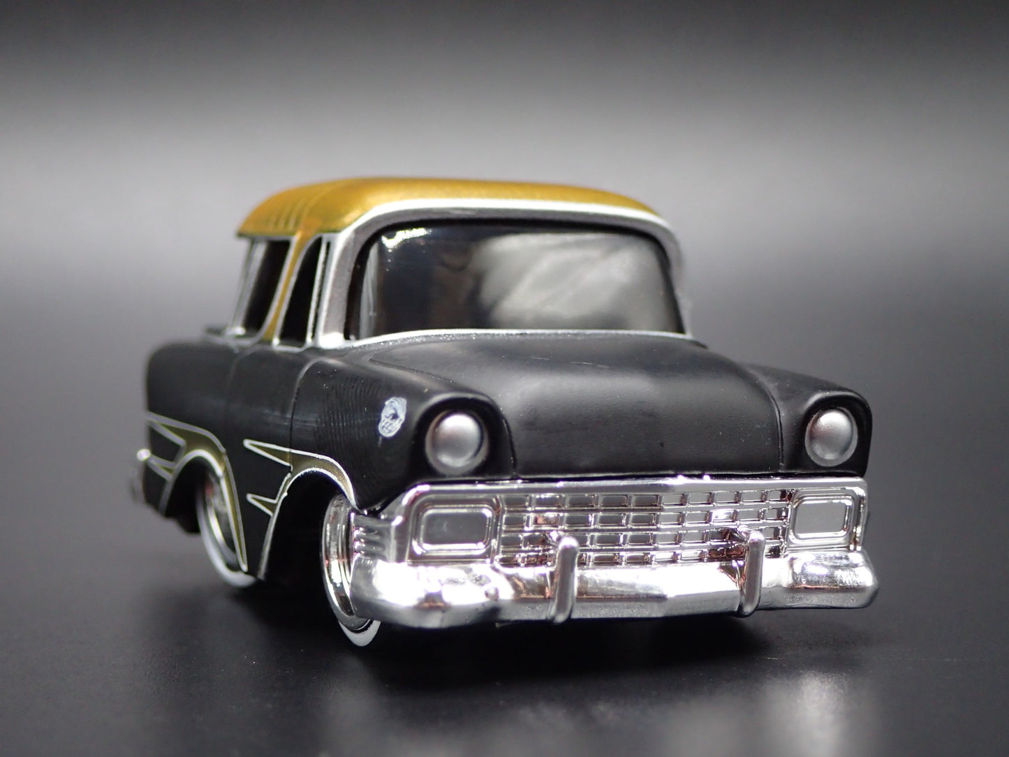 1956 56 CHEVY CHEVROLET NOMAD WAGON TUNED 1:64 SCALE DIORAMA DIECAST MODEL CAR