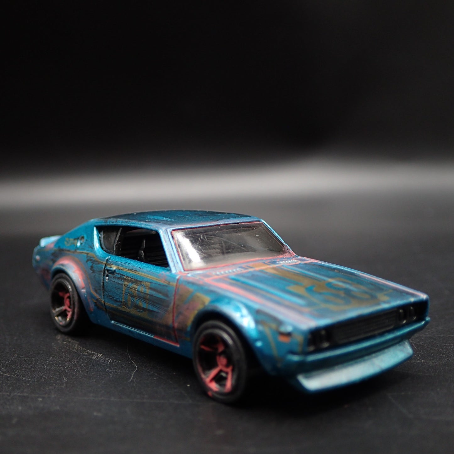 1972-1973 NISSAN SKYLINE 2000 GTR BARN FIND 1:64 SCALE DIORAMA DIECAST MODEL CAR