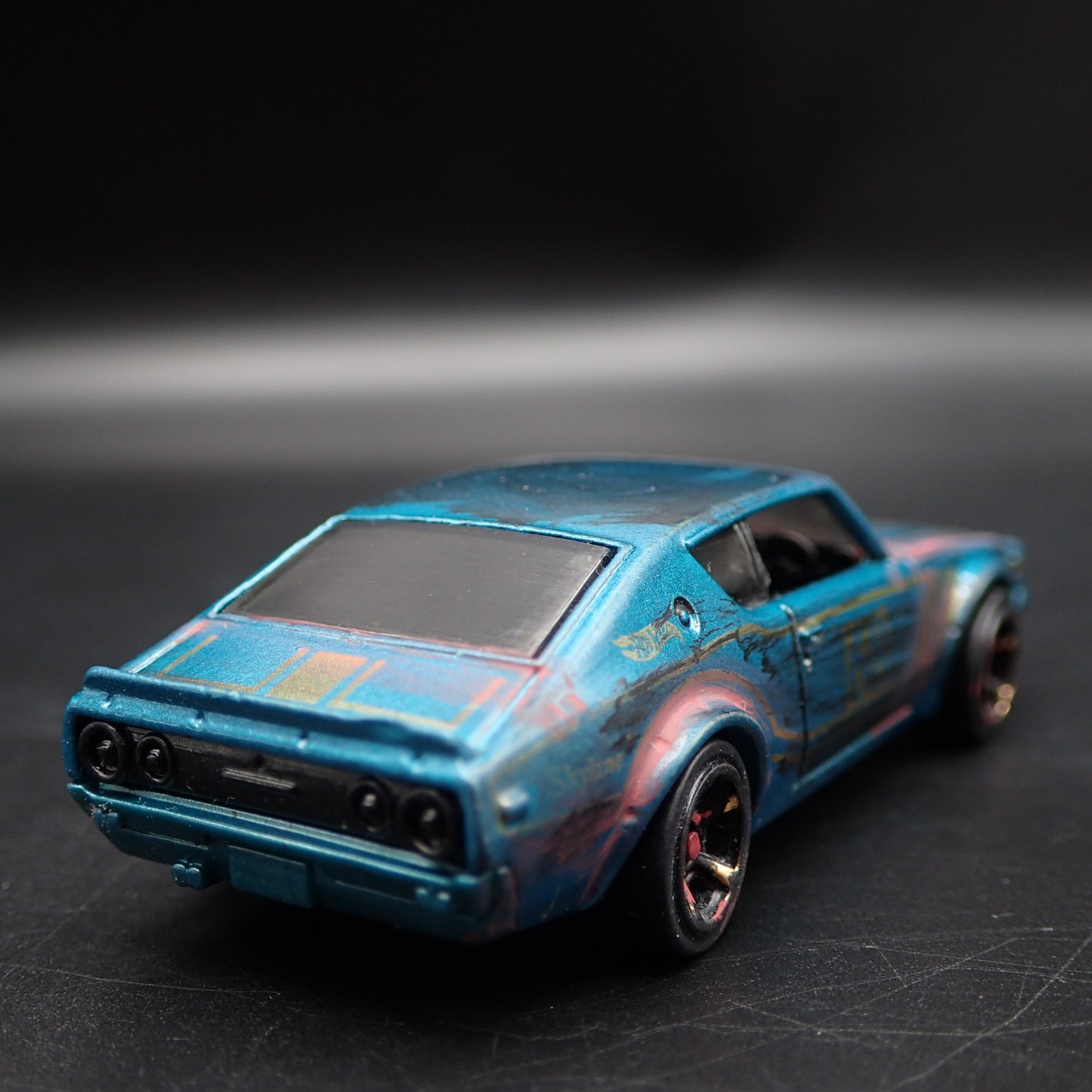 1972-1973 NISSAN SKYLINE 2000 GTR BARN FIND 1:64 SCALE DIORAMA DIECAST MODEL CAR