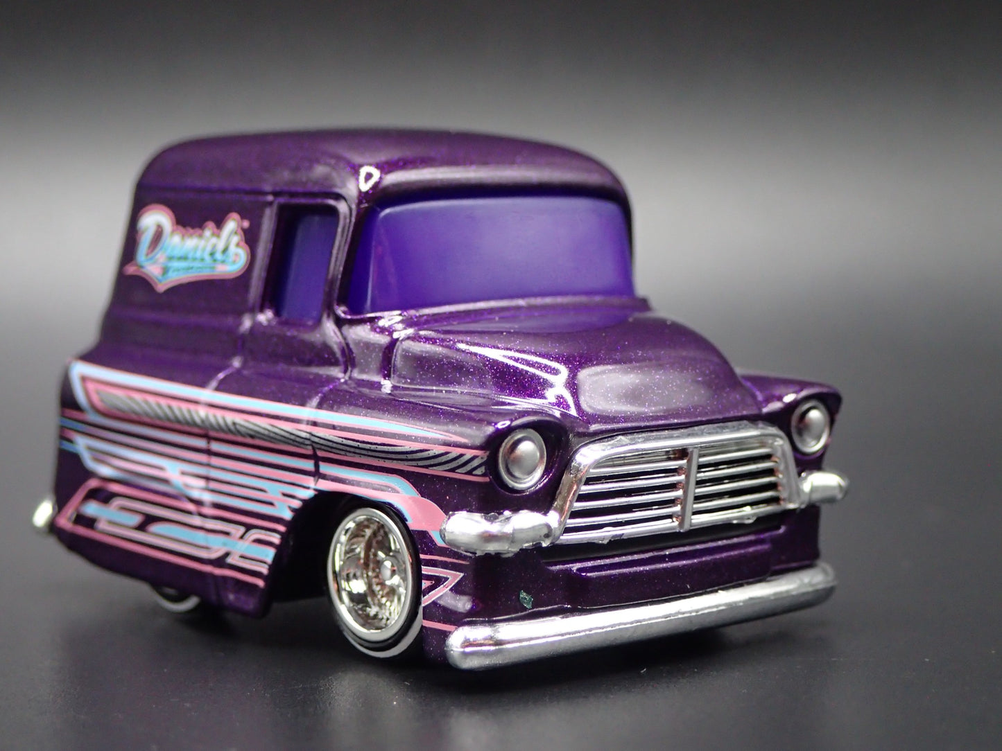 1957 57 GMC PANEL TRUCK CAR TUNED LOWRIDER 1/64 SCALE DIORAMA DIECAST MODEL CAR