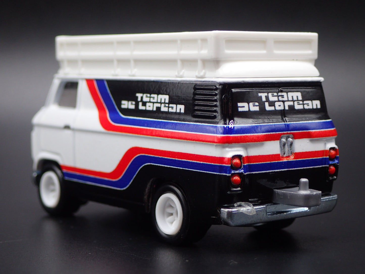 1965-1977 FORD TRANSIT SUPER VAN DELOREAN RACING 1:64 SCALE DIECAST MODEL CAR