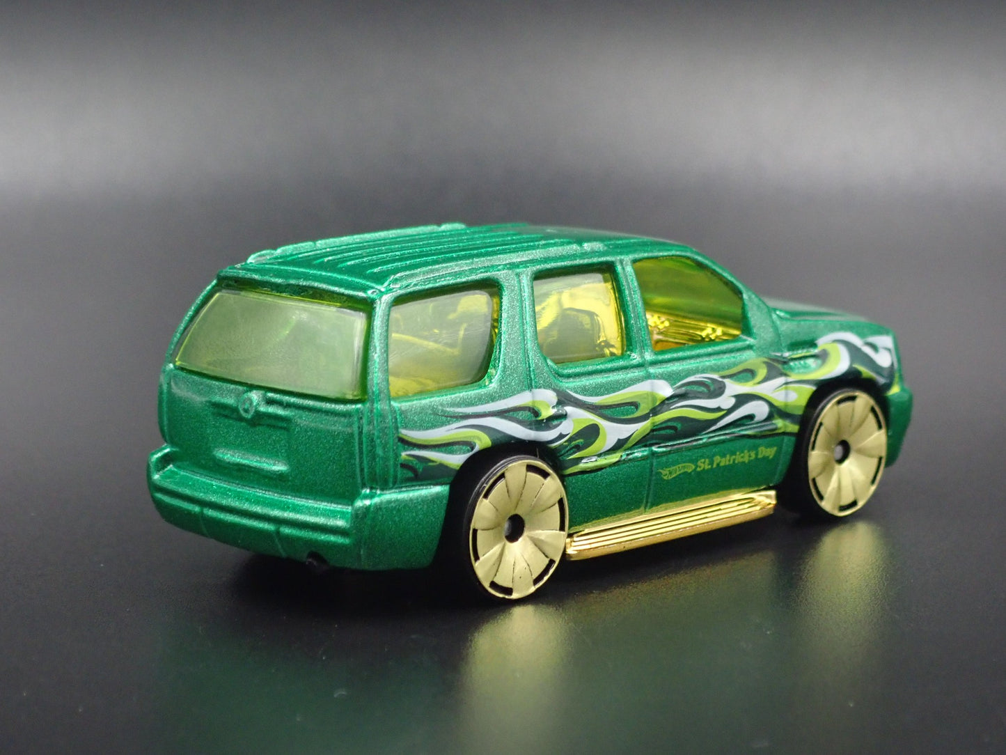 2007-2014 CADILLAC CADDY ESCALADE SUV 1:64 SCALE COLLECTIBLE DIECAST MODEL CAR