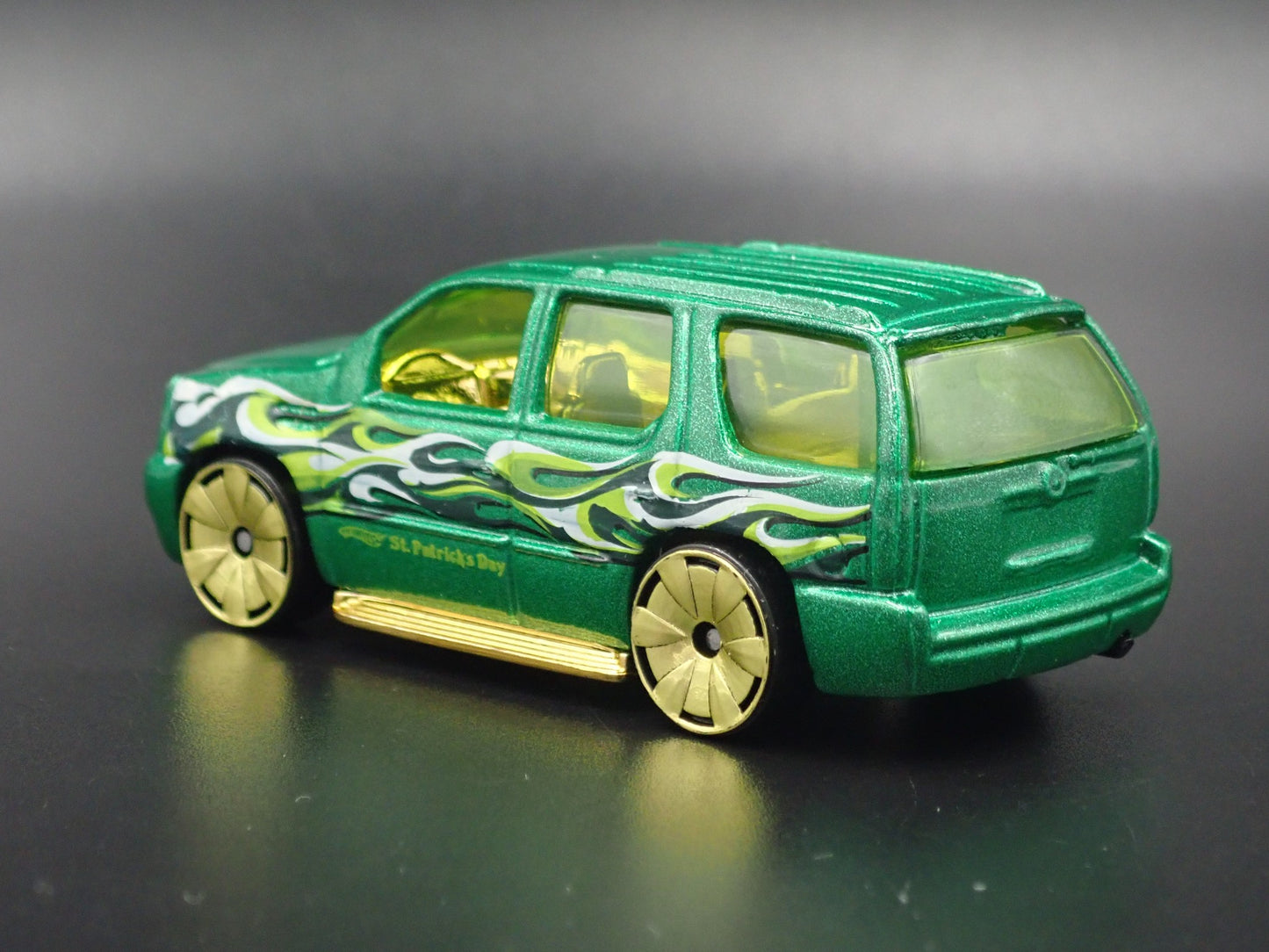 2007-2014 CADILLAC CADDY ESCALADE SUV 1:64 SCALE COLLECTIBLE DIECAST MODEL CAR