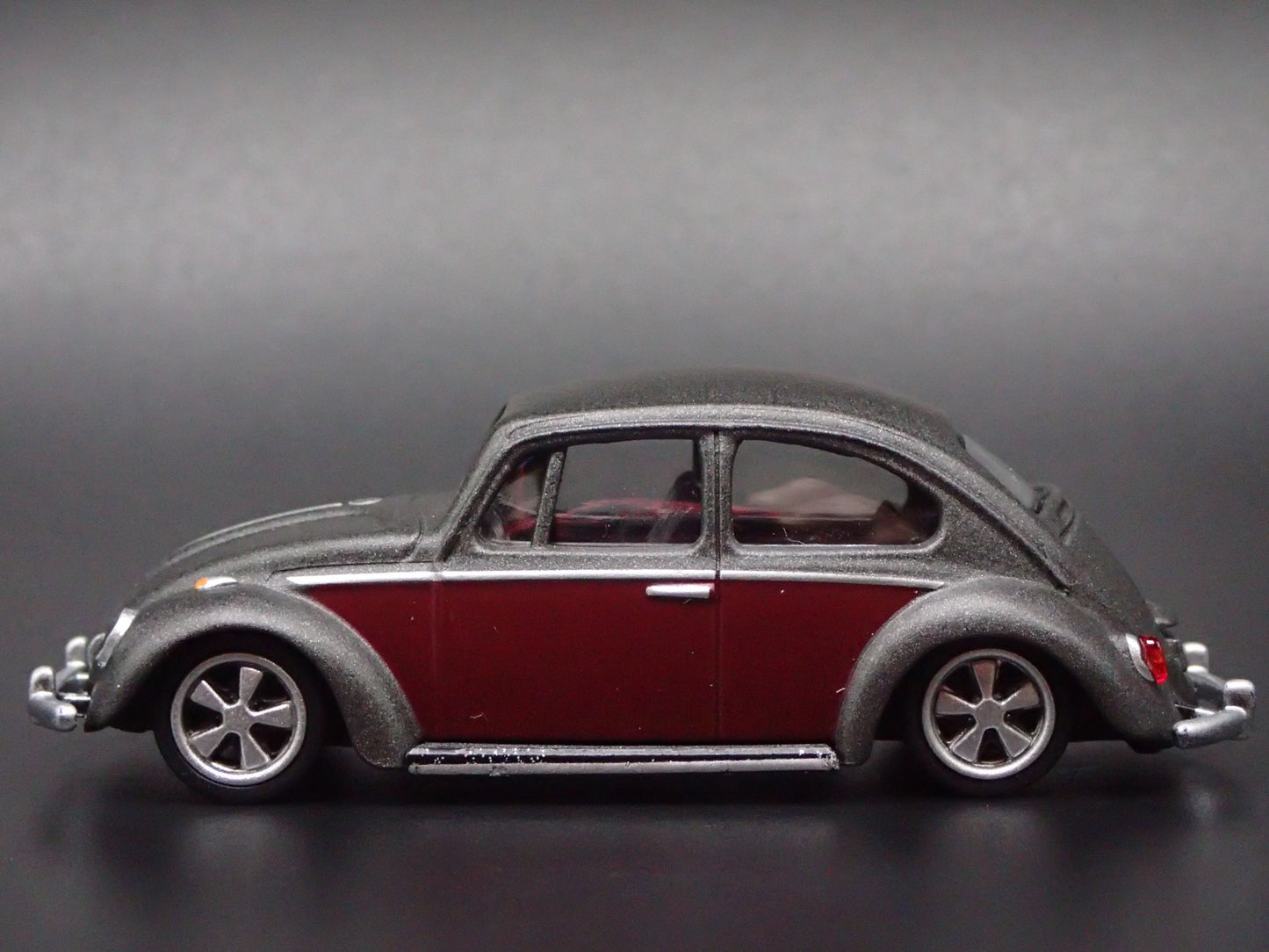 VW VOLKSWAGEN BEETLE BUG GRAY 1:64 SCALE COLLECTIBLE DIORAMA DIECAST MODEL CAR