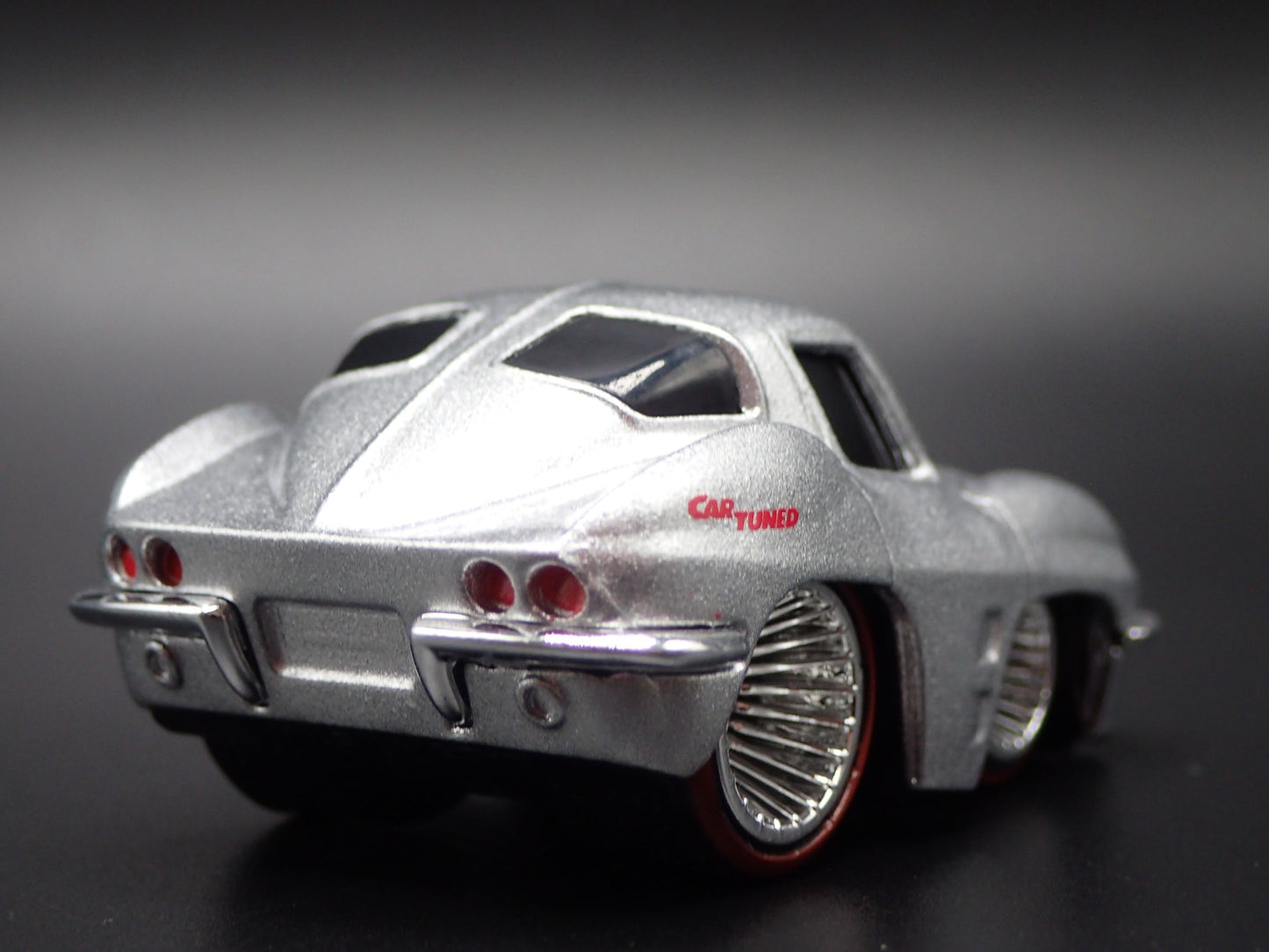 1963 63 CHEVY CHEVROLET CORVETTE SPLIT WINDOW TUNED 1/64 SCALE DIECAST MODEL CAR