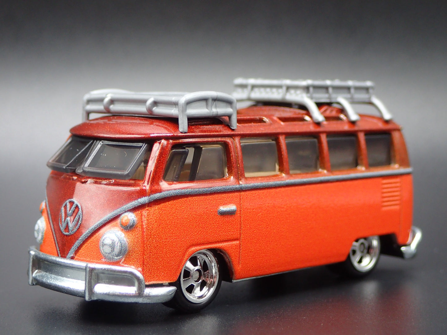 1967 67 VW VOLKSWAGEN SAMBA BUS FLUFFY GABRIEL IGLESIAS 1:64 DIECAST MODEL CAR