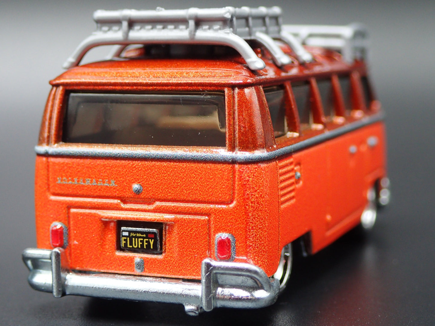 1967 67 VW VOLKSWAGEN SAMBA BUS FLUFFY GABRIEL IGLESIAS 1:64 DIECAST MODEL CAR