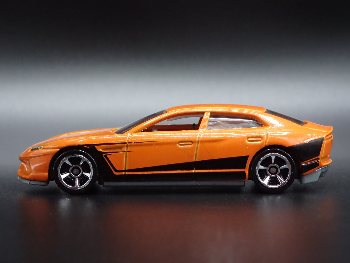 2008 08 LAMBORGHINI ESTOQUE 4 FOUR DOOR 1:64 SCALE COLLECTIBLE DIECAST MODEL CAR