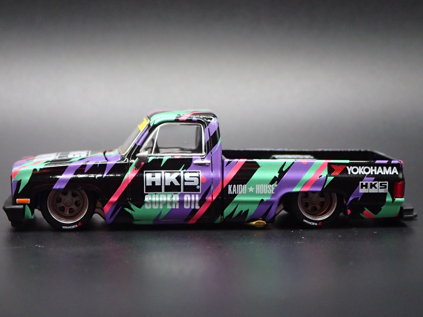 CHEVROLET SILVERADO DUALLY KAIDO HKS V1 SQUAREBODY TRUCK 1/64 DIECAST MODEL CAR