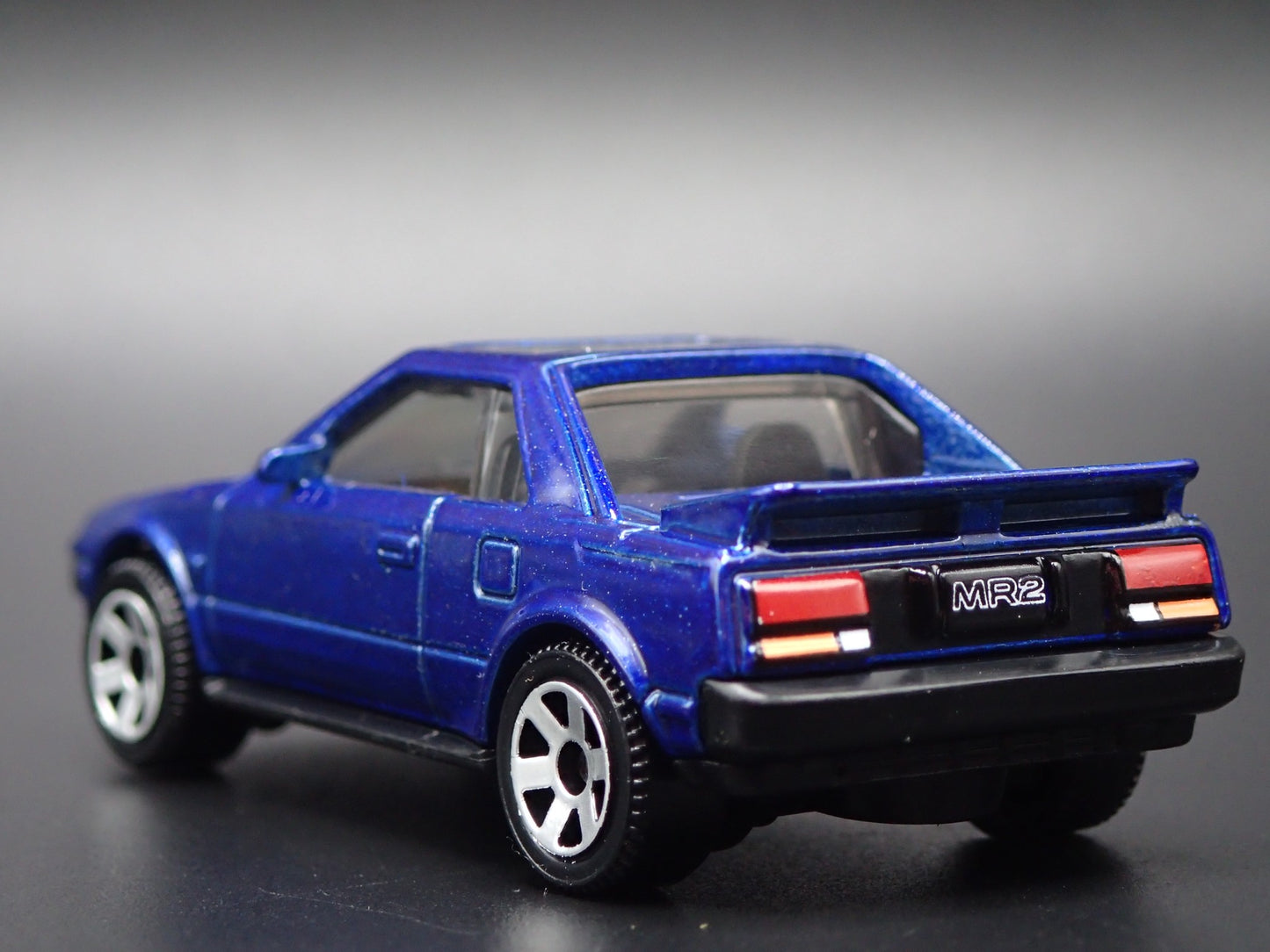 1984-1989 TOYOTA MR2 LIGHTS DOWN 1/64 SCALE COLLECTIBLE DIECAST MODEL CAR