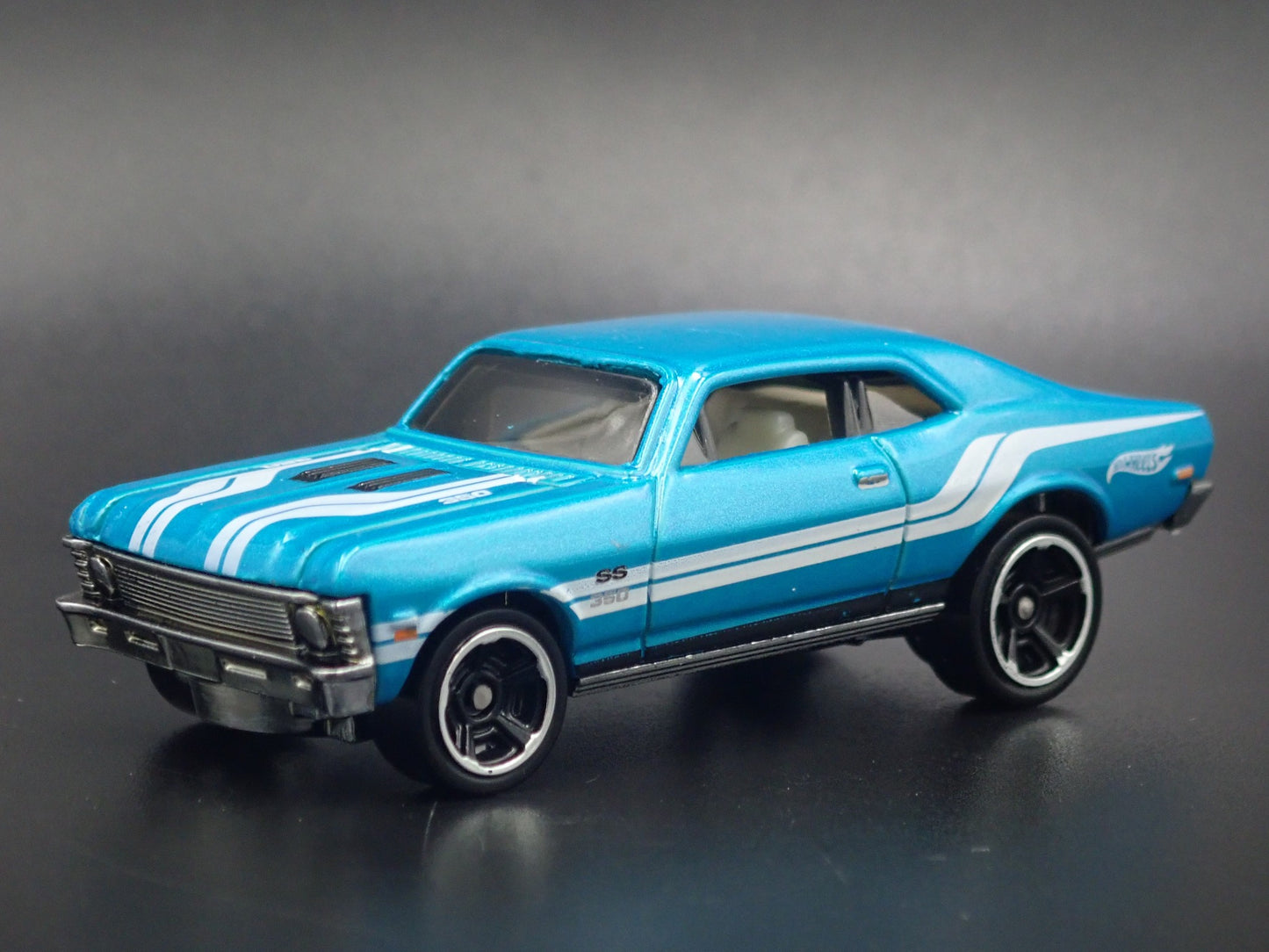 1968 68 CHEVY CHEVROLET NOVA 1:64 SCALE COLLECTIBLE DIORAMA DIECAST MODEL CAR