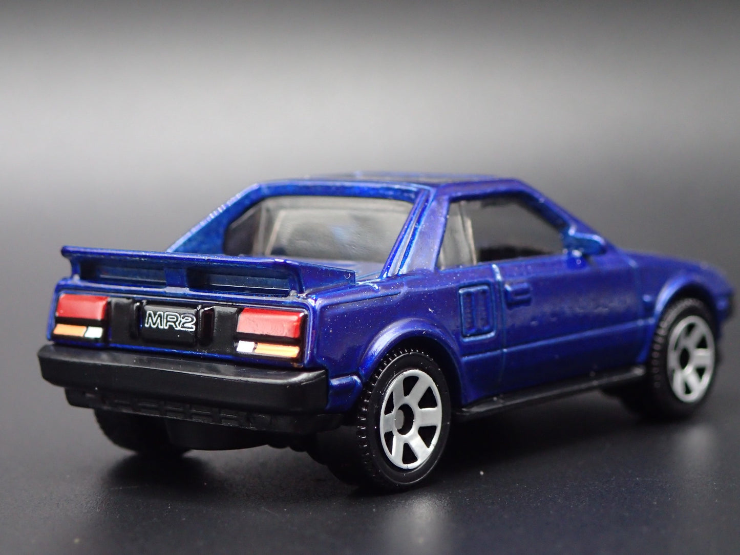 1984-1989 TOYOTA MR2 LIGHTS DOWN 1/64 SCALE COLLECTIBLE DIECAST MODEL CAR