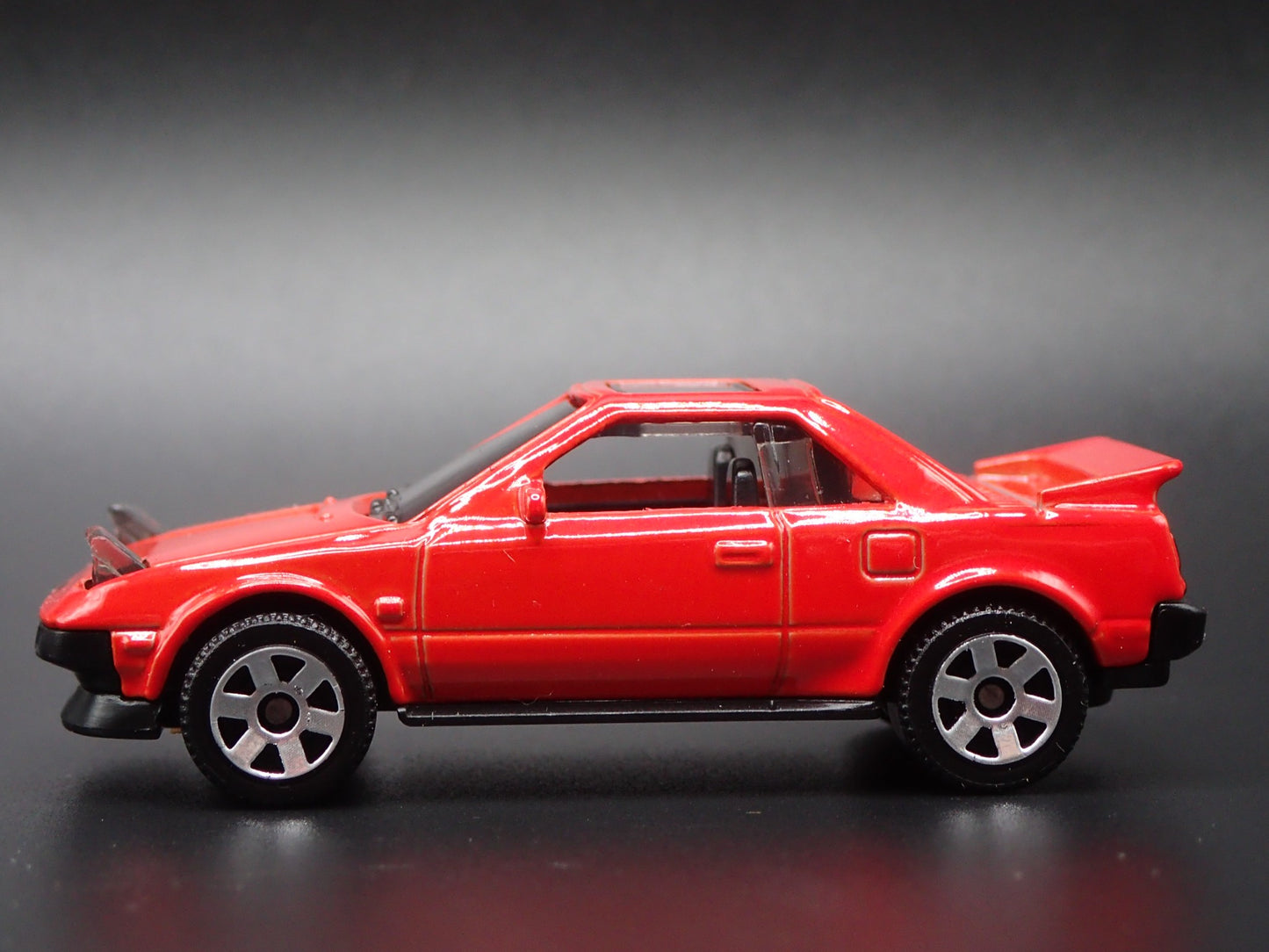 1984-1989 TOYOTA MR2 LIGHTS UP 1/64 SCALE COLLECTIBLE DIORAMA DIECAST MODEL CAR