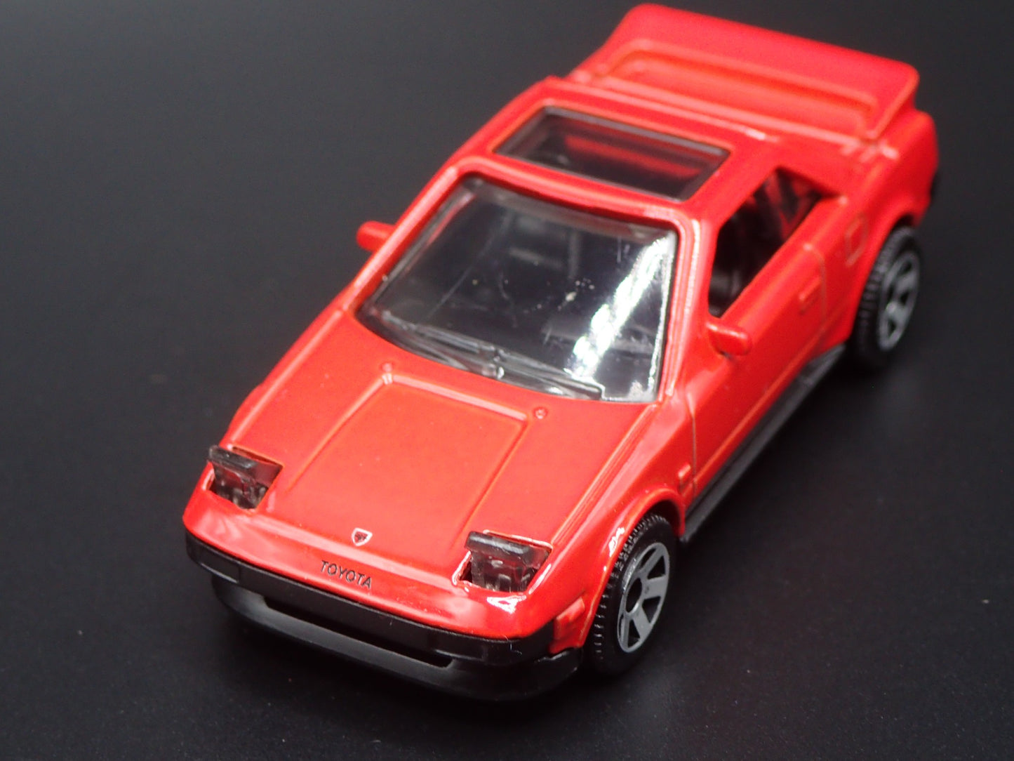 1984-1989 TOYOTA MR2 LIGHTS UP 1/64 SCALE COLLECTIBLE DIORAMA DIECAST MODEL CAR