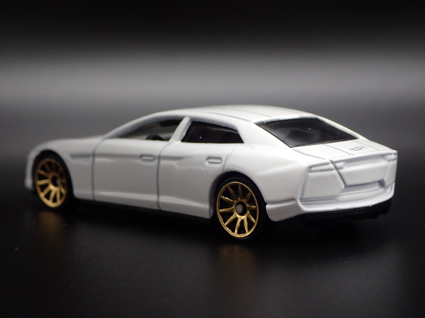 2008 08 LAMBORGHINI ESTOQUE 4 FOUR DOOR 1:64 SCALE COLLECTIBLE DIECAST MODEL CAR