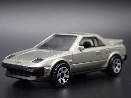 1984-1989 TOYOTA MR2 LIGHTS DOWN 1/64 SCALE COLLECTIBLE DIECAST MODEL CAR