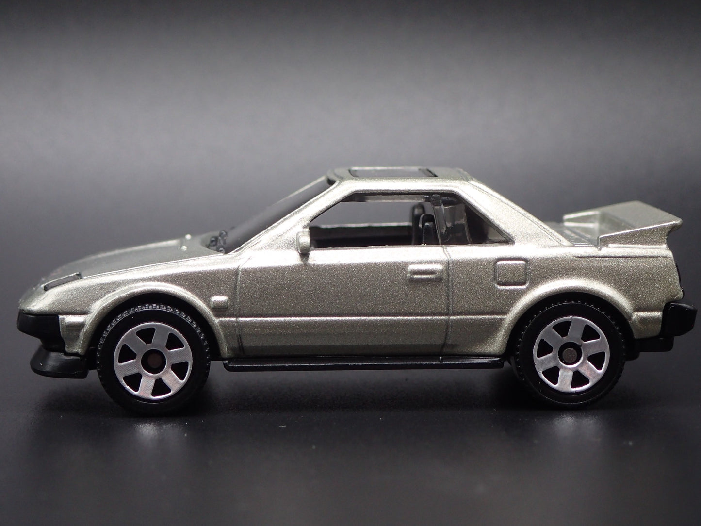 1984-1989 TOYOTA MR2 LIGHTS DOWN 1/64 SCALE COLLECTIBLE DIECAST MODEL CAR