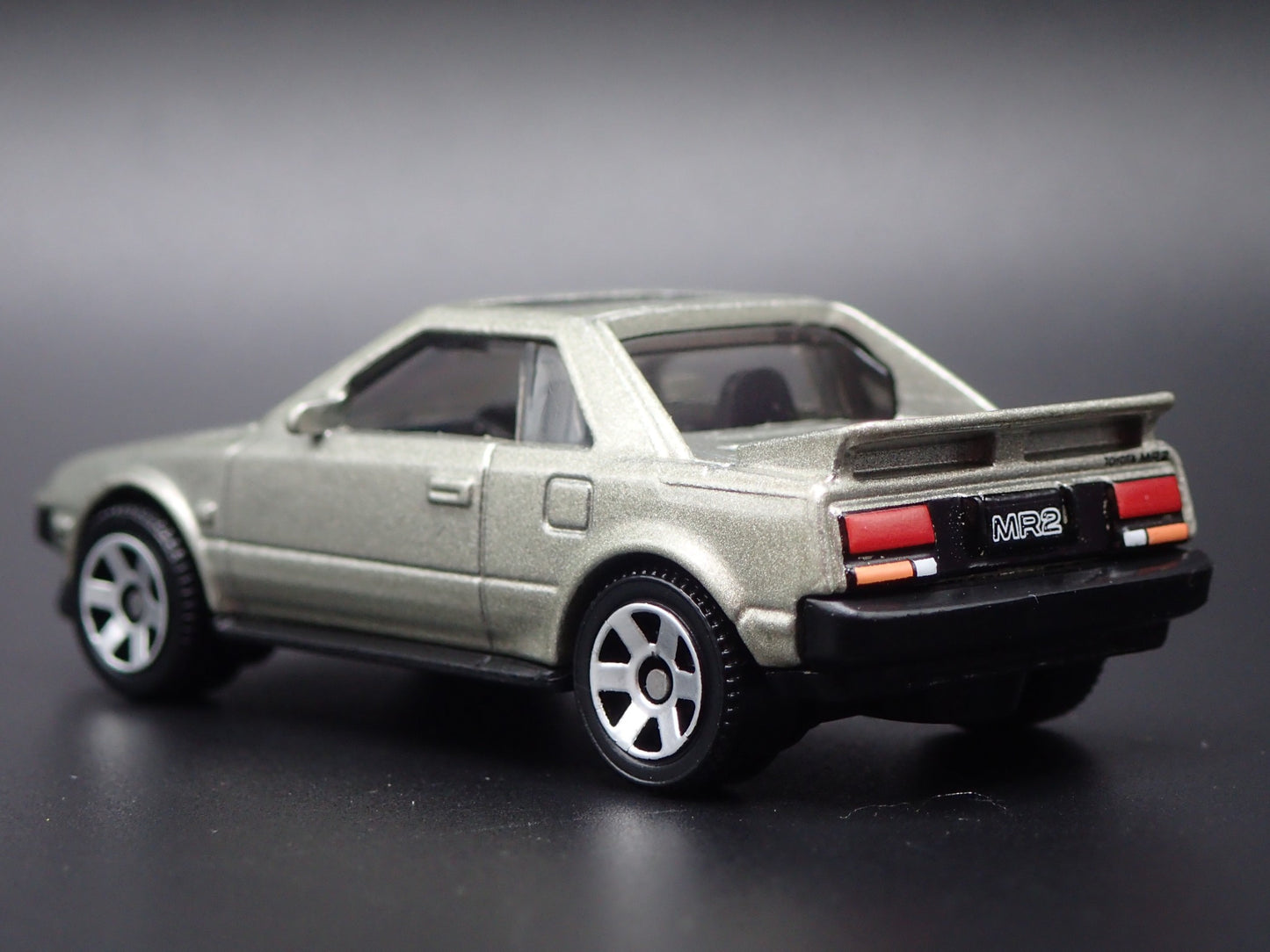 1984-1989 TOYOTA MR2 LIGHTS DOWN 1/64 SCALE COLLECTIBLE DIECAST MODEL CAR