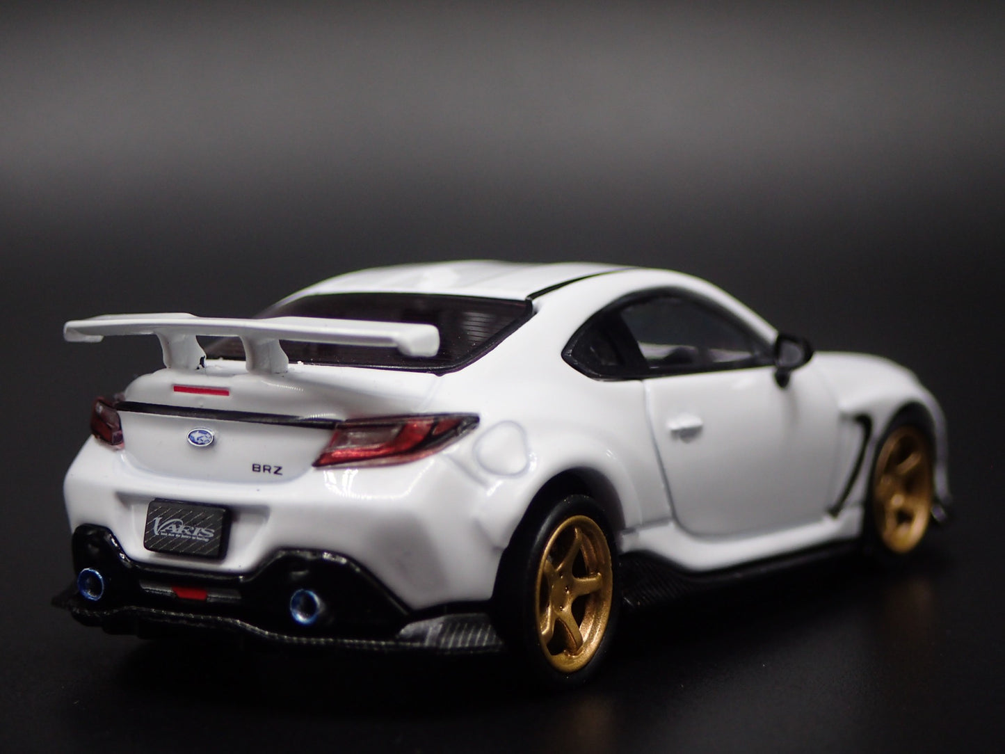 2021-2025 SUBARU BRZ WHITE 1/64 SCALE COLLECTIBLE DIORAMA DIECAST MODEL CAR
