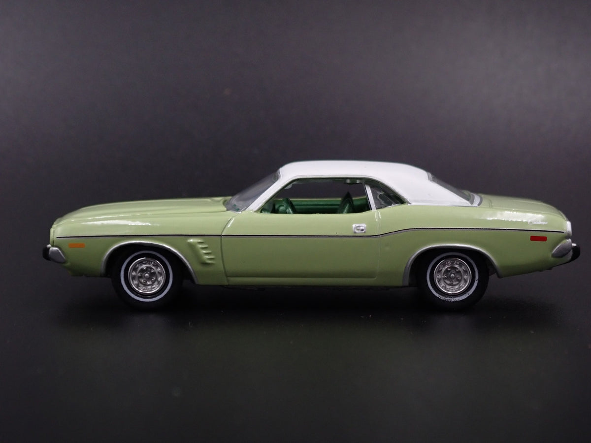 1973 73 DODGE CHALLENGER RARE 1:64 SCALE COLLECTIBLE DIORAMA DIECAST MODEL CAR-Burning Rubber Toy Company