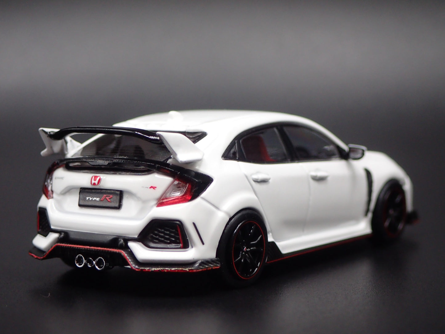 2017-2021 HONDA CIVIC TYPE R FK8 WHITE 1:64 SCALE COLLECTIBLE DIECAST MODEL CAR